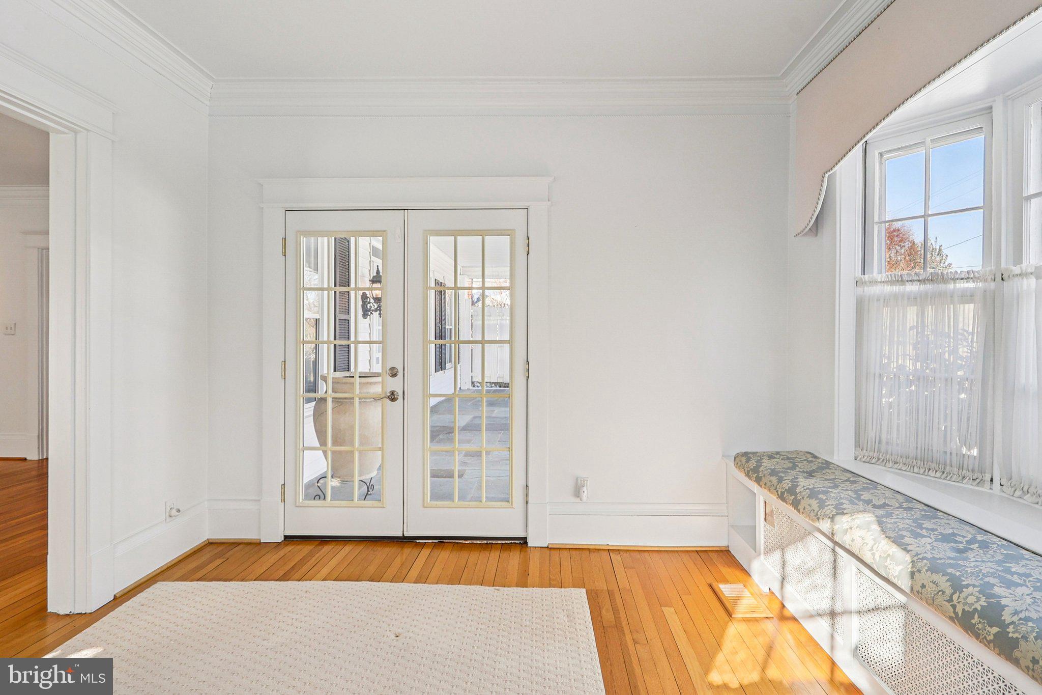 ARLINGTON RIDGE - Residential