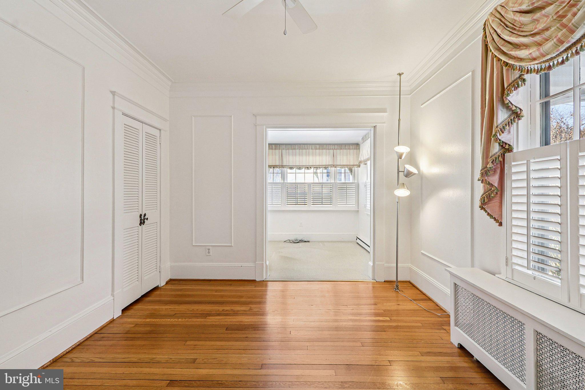 ARLINGTON RIDGE - Residential