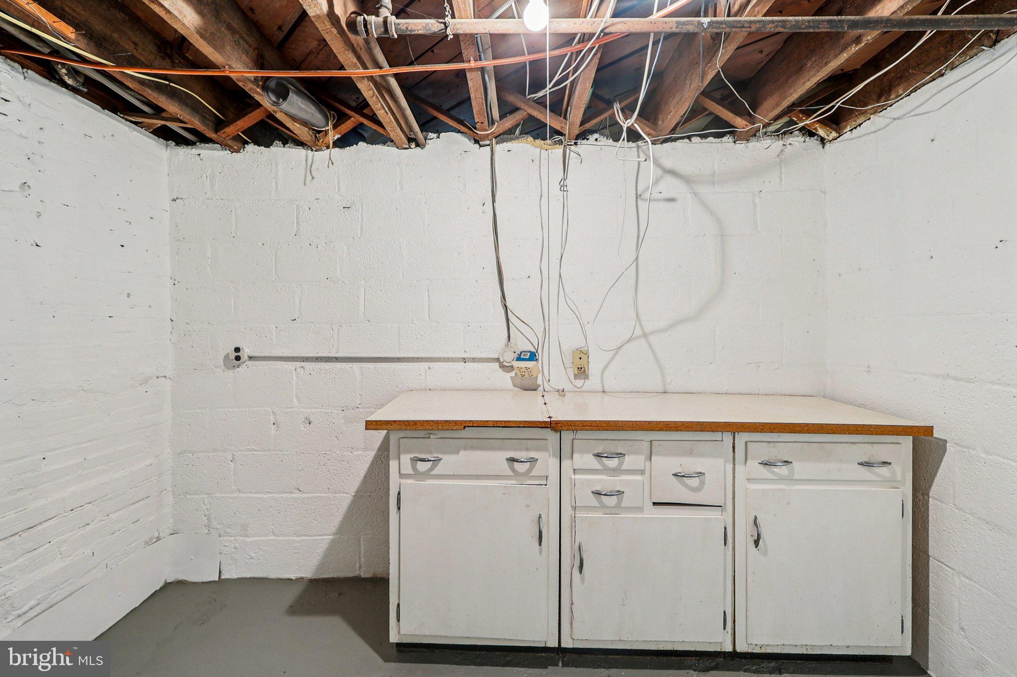 ARLINGTON RIDGE - Residential