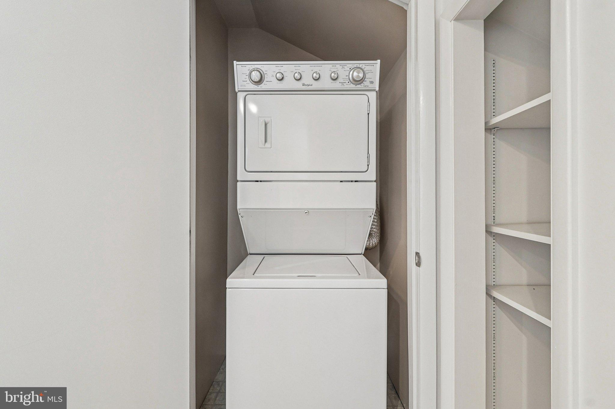 ARLINGTON RIDGE - Residential