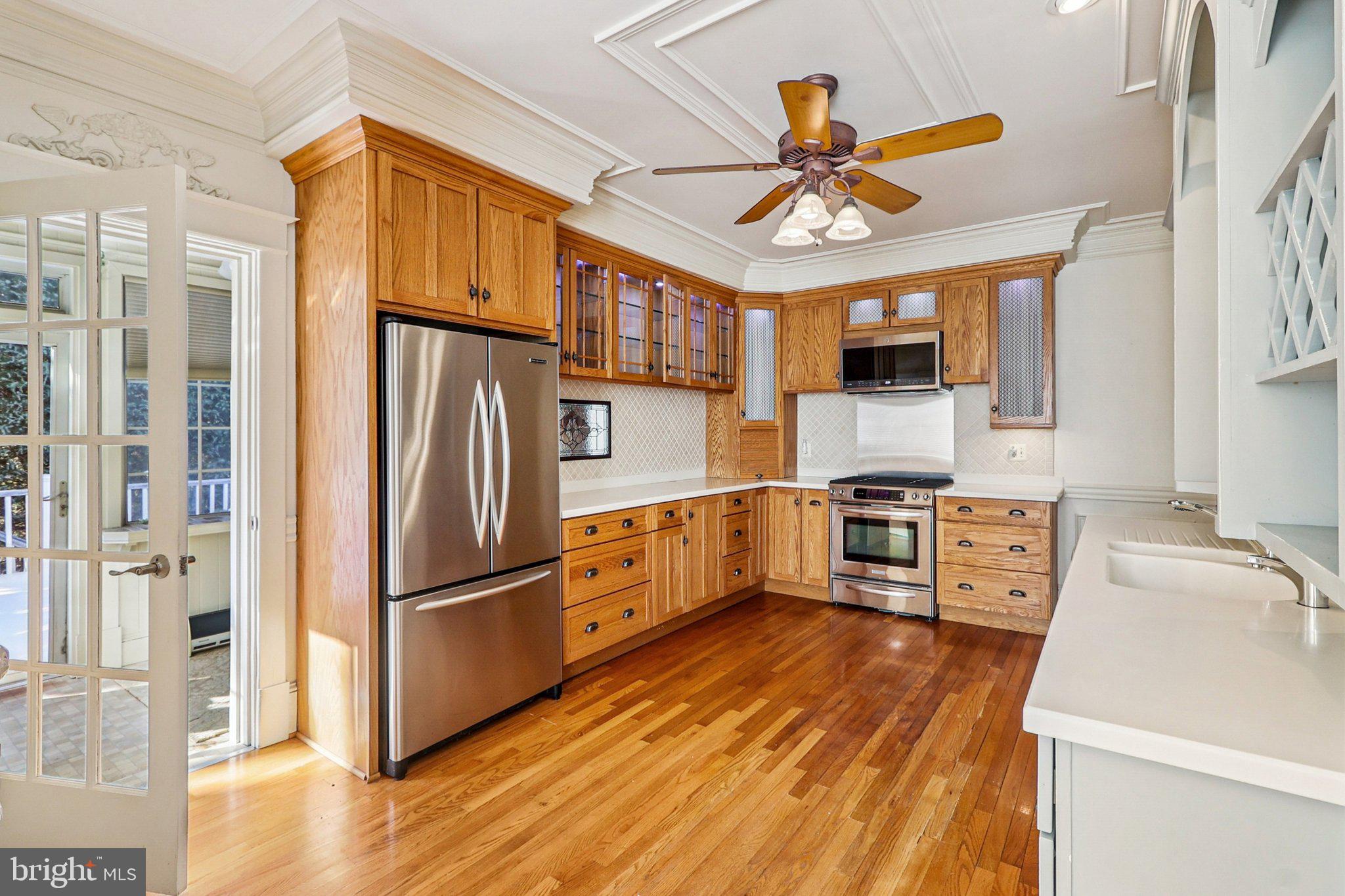 ARLINGTON RIDGE - Residential