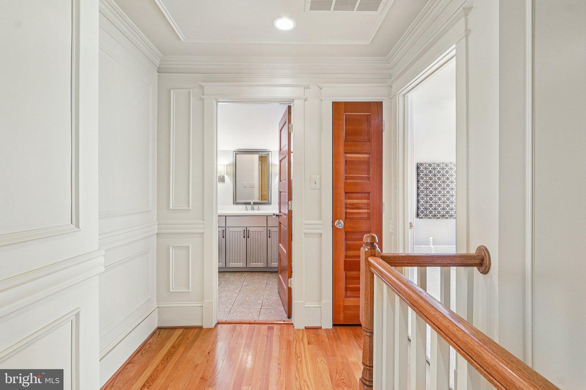 ARLINGTON RIDGE - Residential