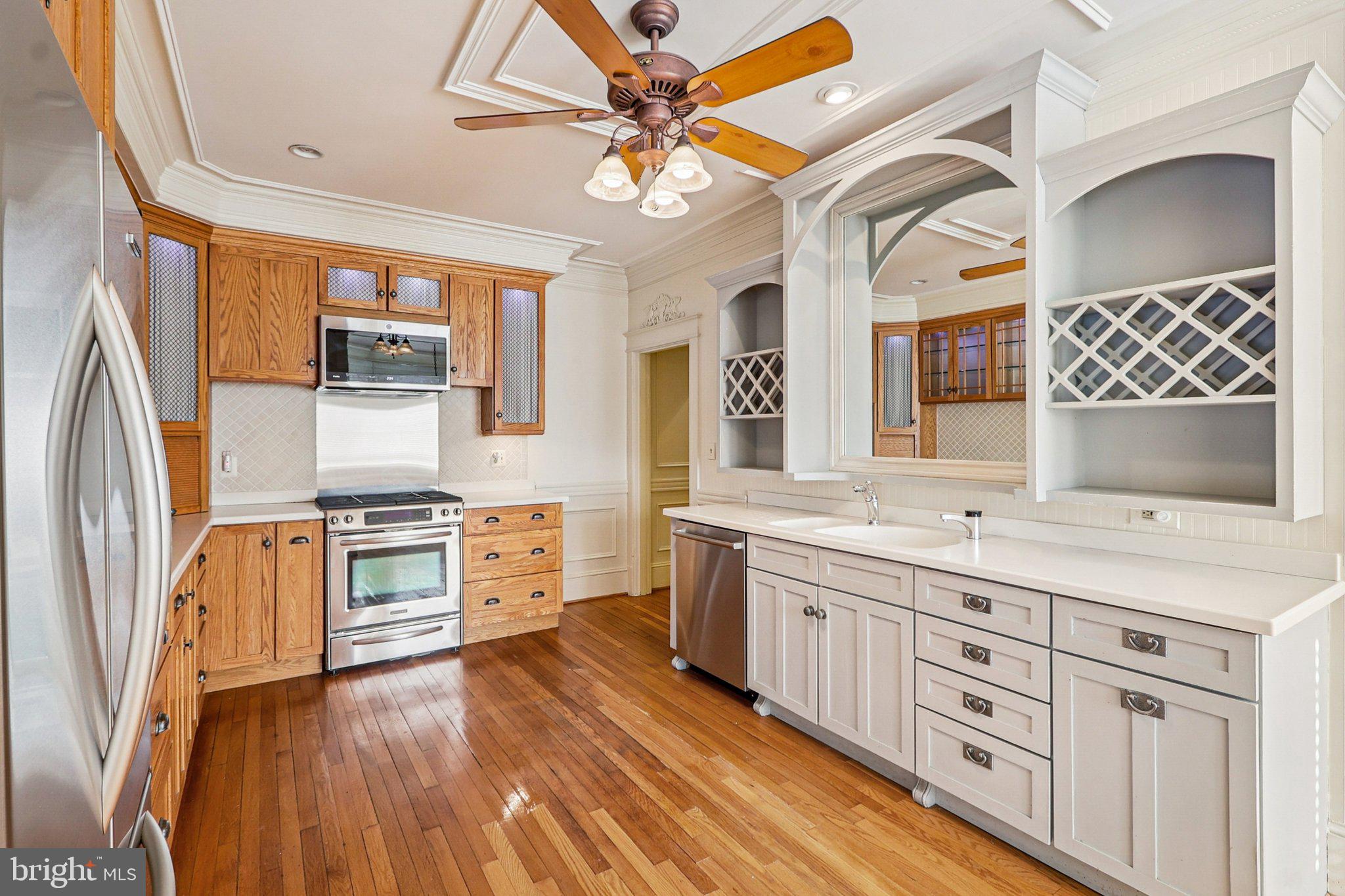 ARLINGTON RIDGE - Residential