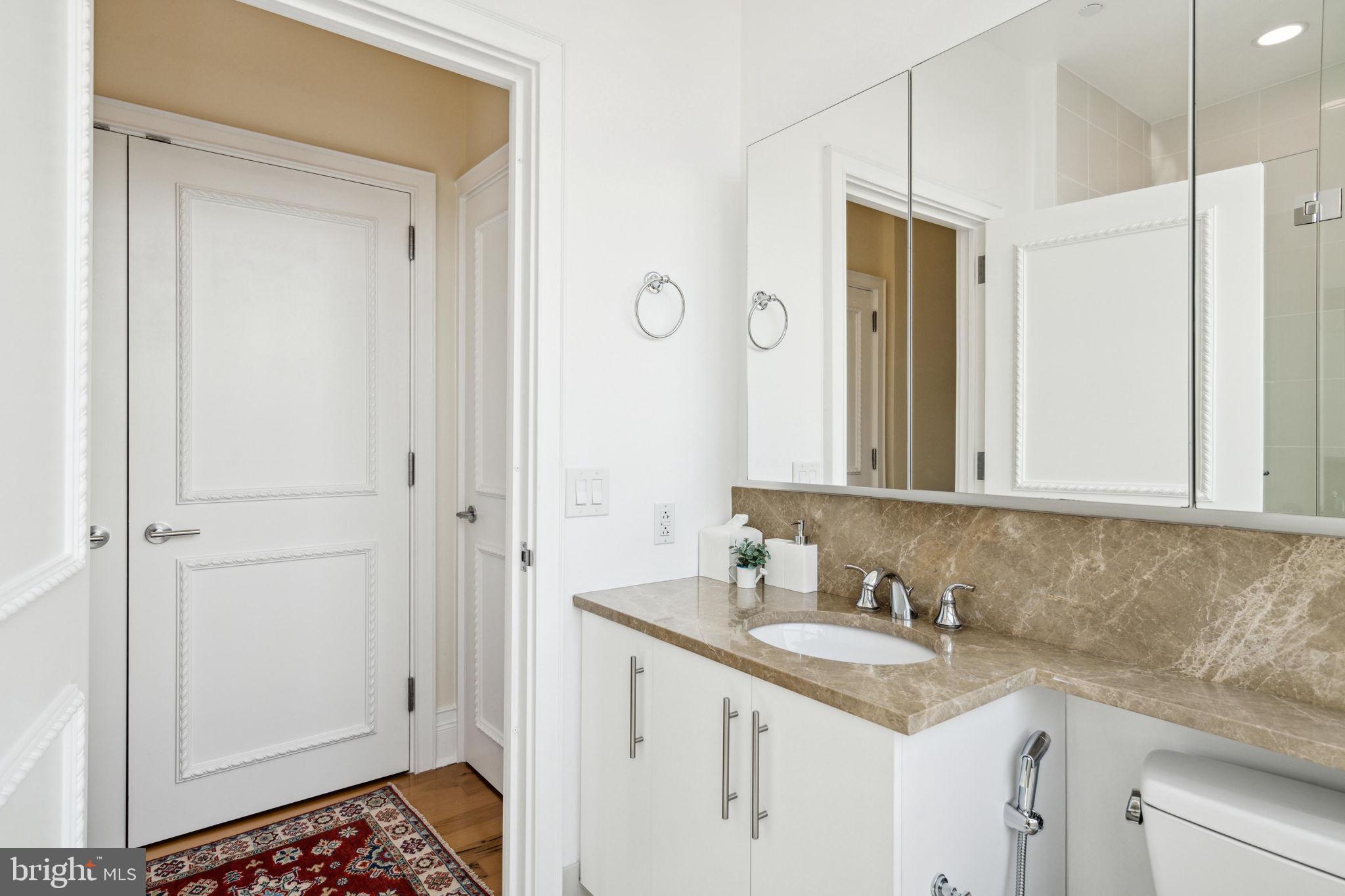 AVENUE OF THE ARTS - Residential