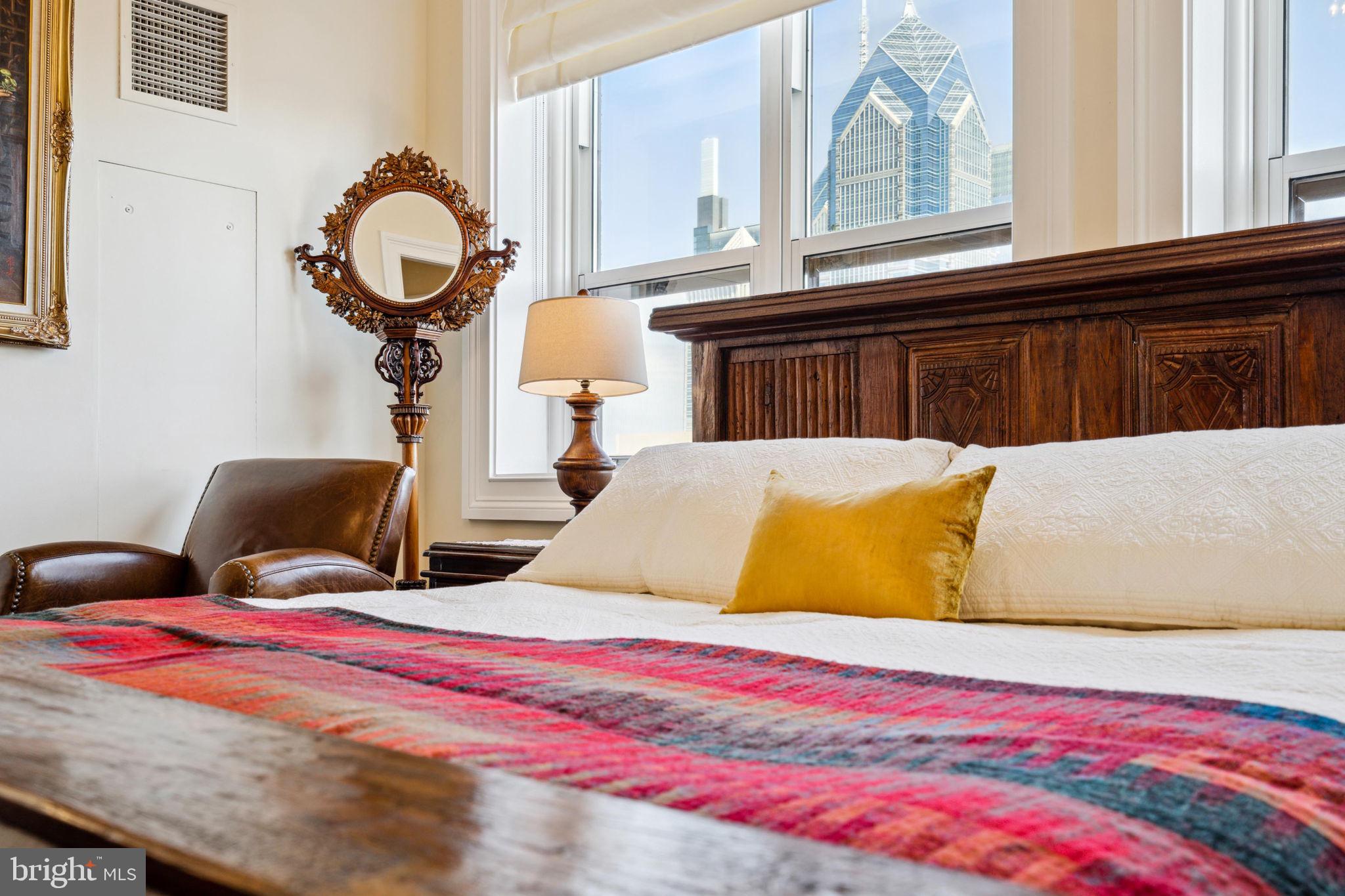 AVENUE OF THE ARTS - Residential