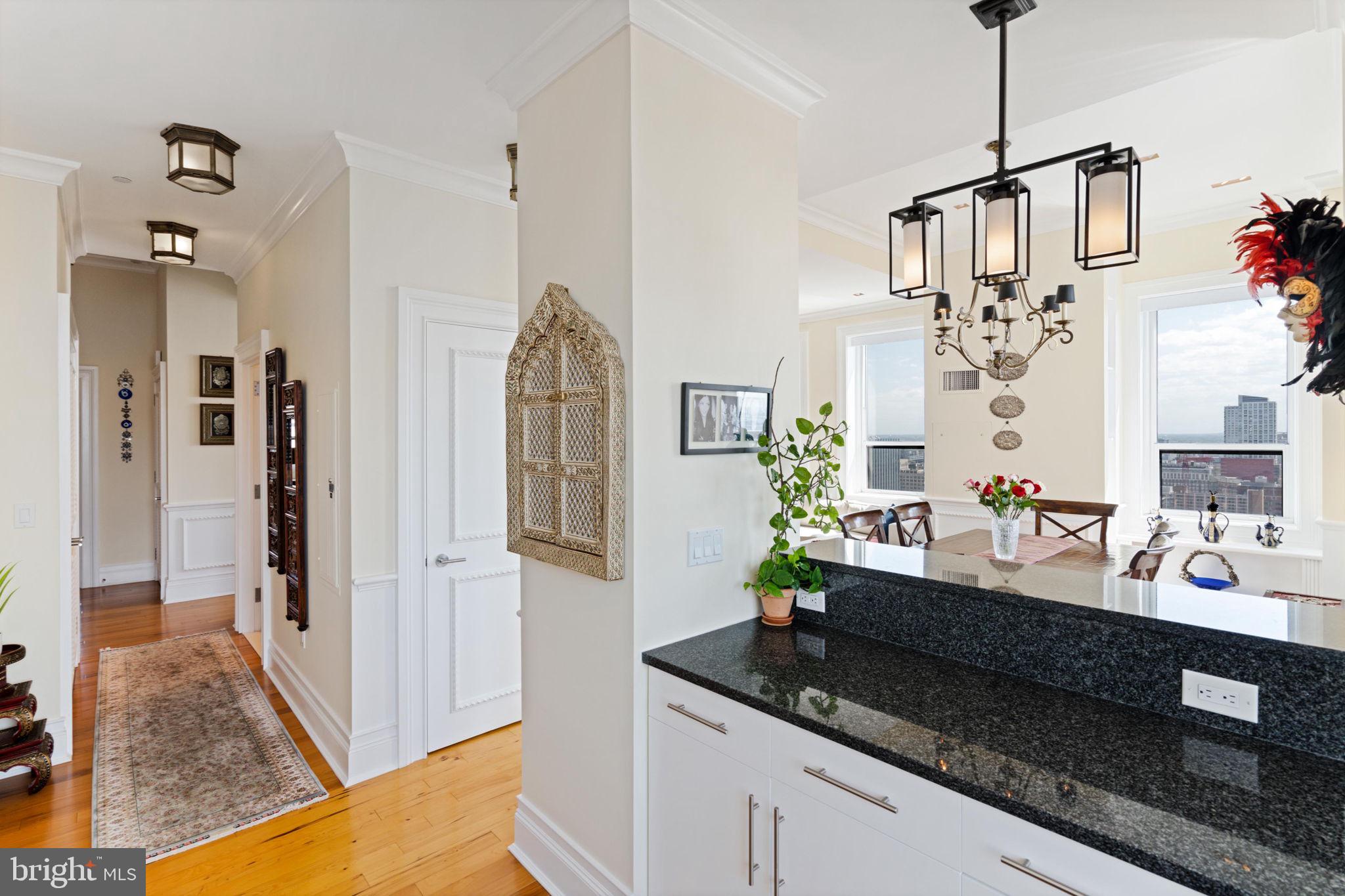 AVENUE OF THE ARTS - Residential