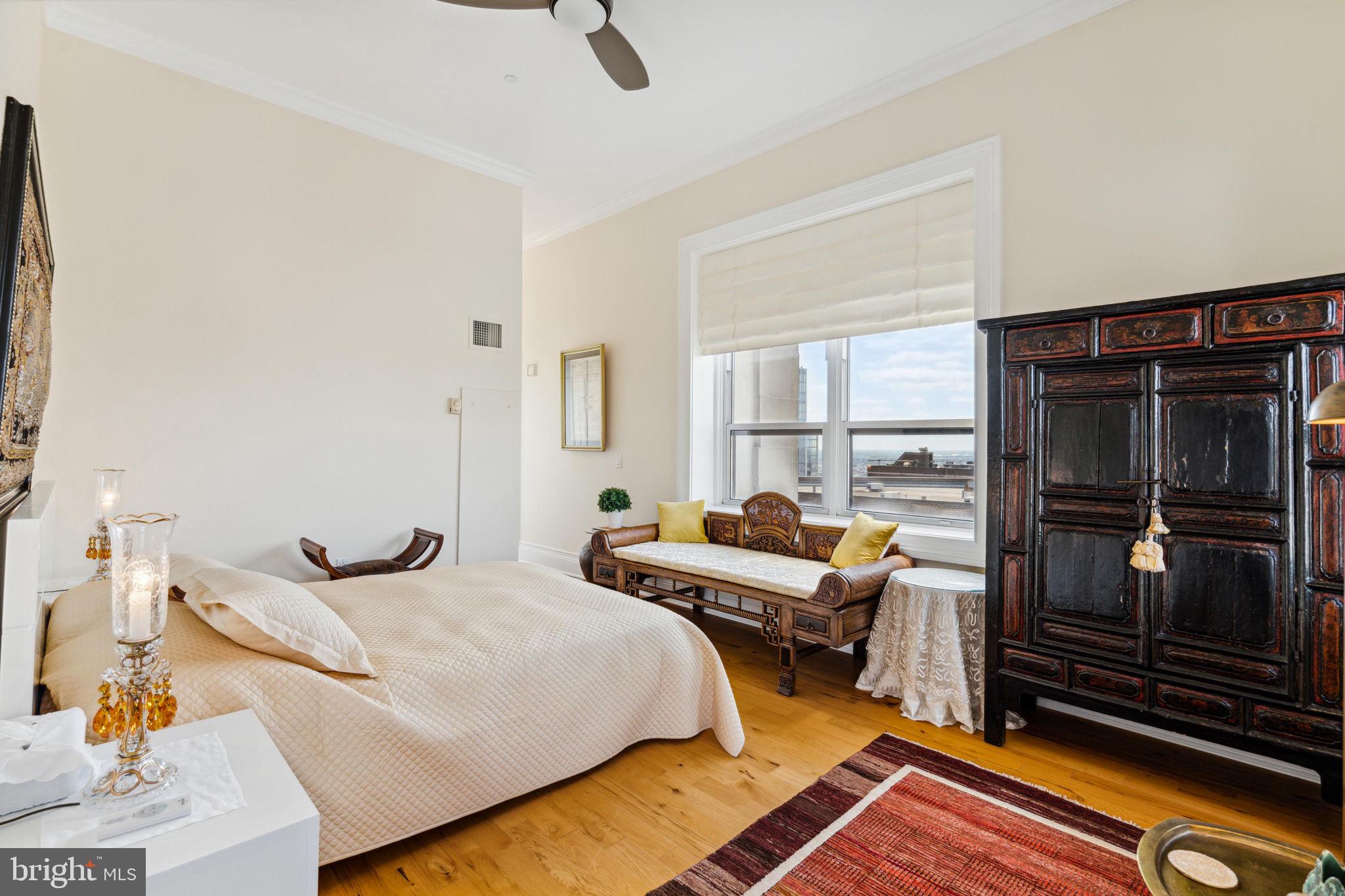 AVENUE OF THE ARTS - Residential