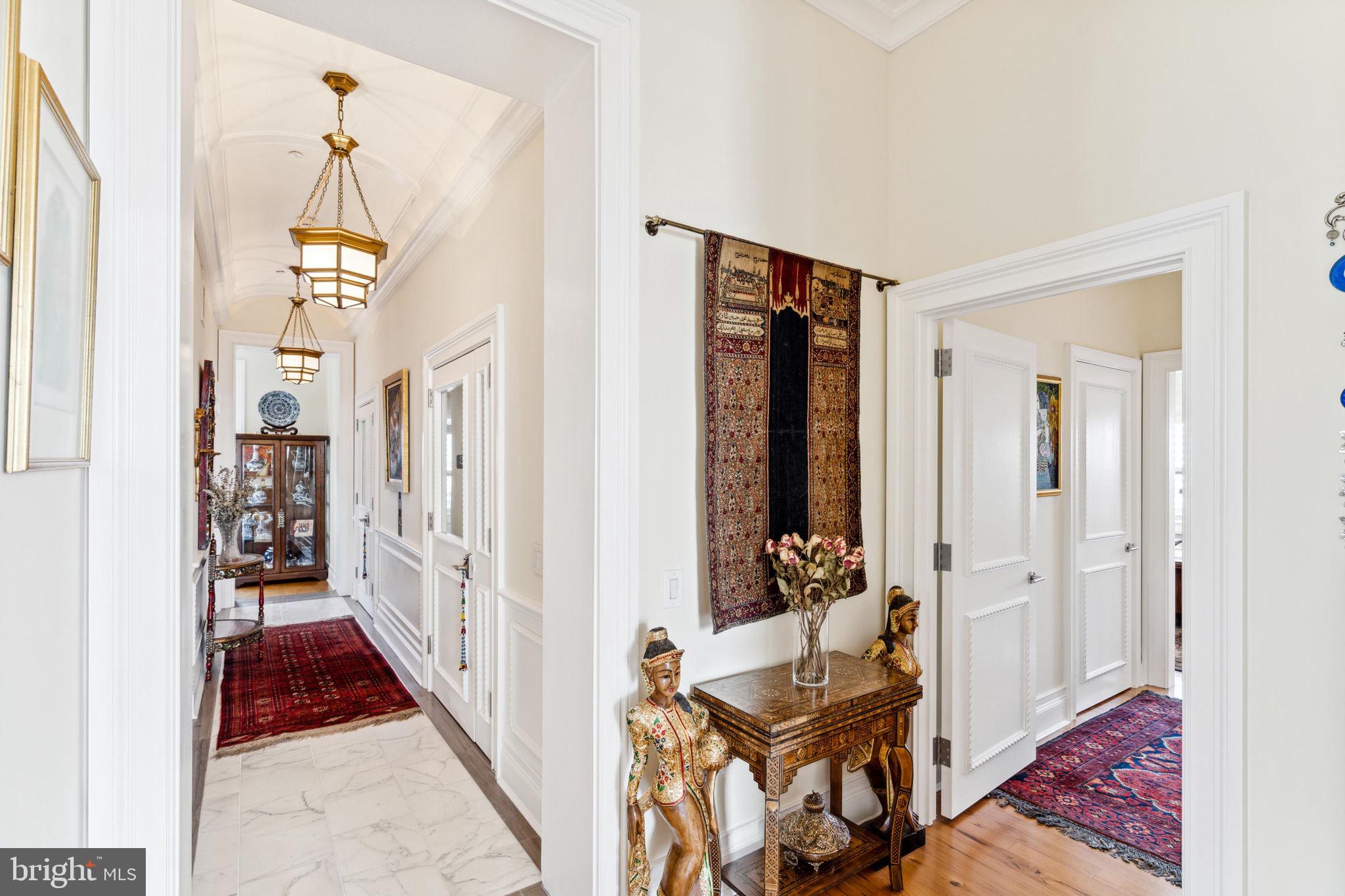 AVENUE OF THE ARTS - Residential