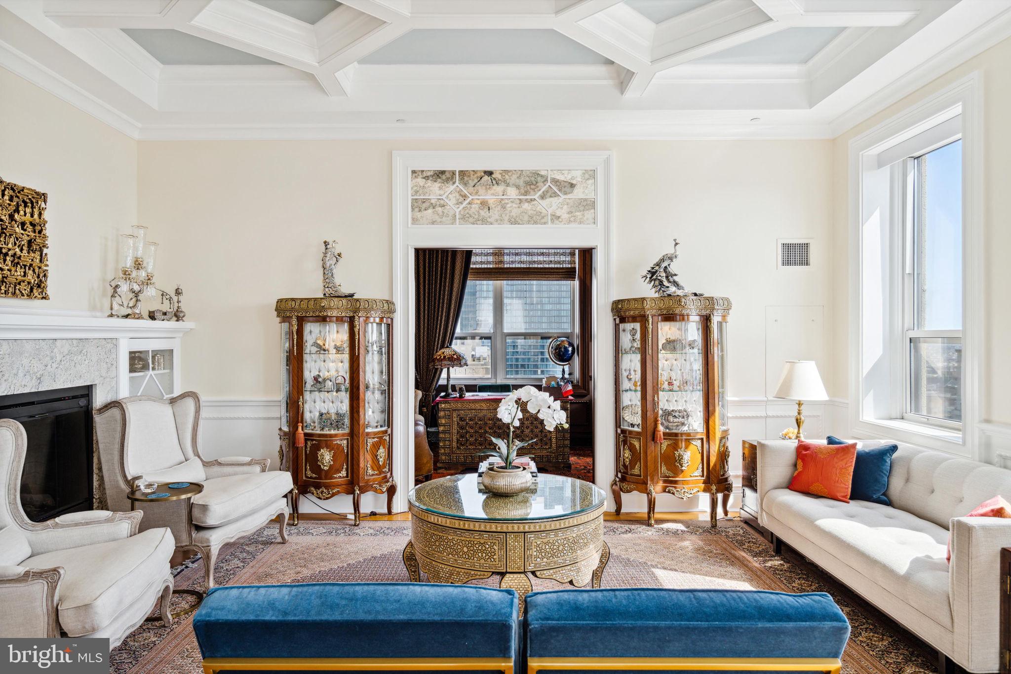 AVENUE OF THE ARTS - Residential