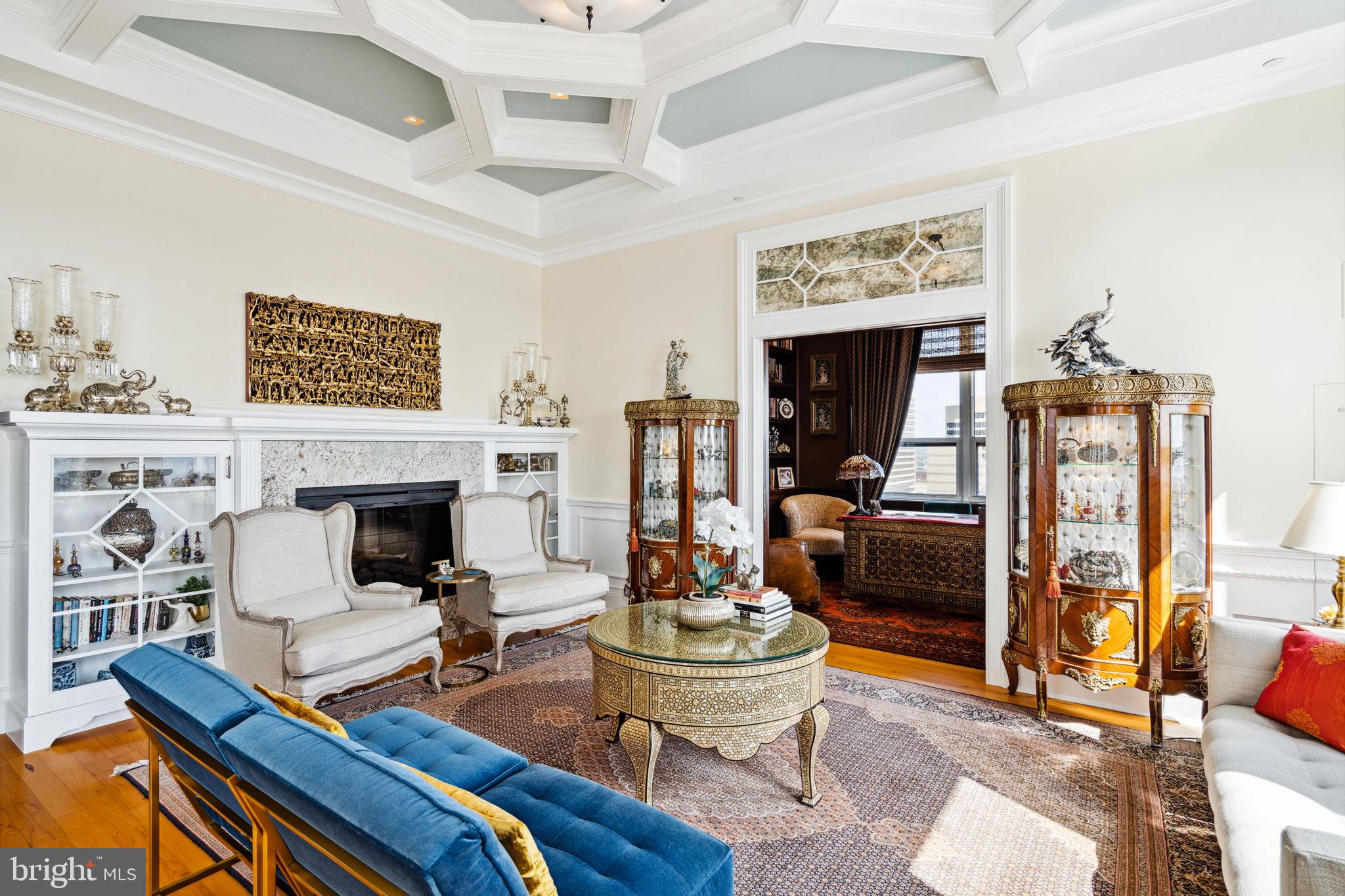 AVENUE OF THE ARTS - Residential