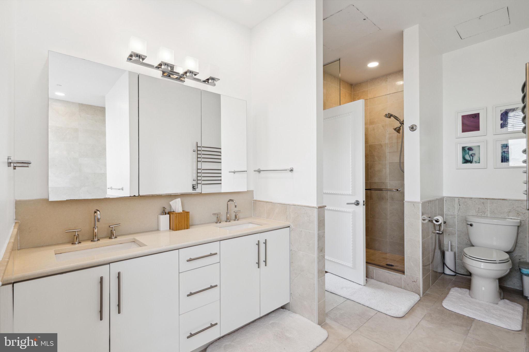 AVENUE OF THE ARTS - Residential