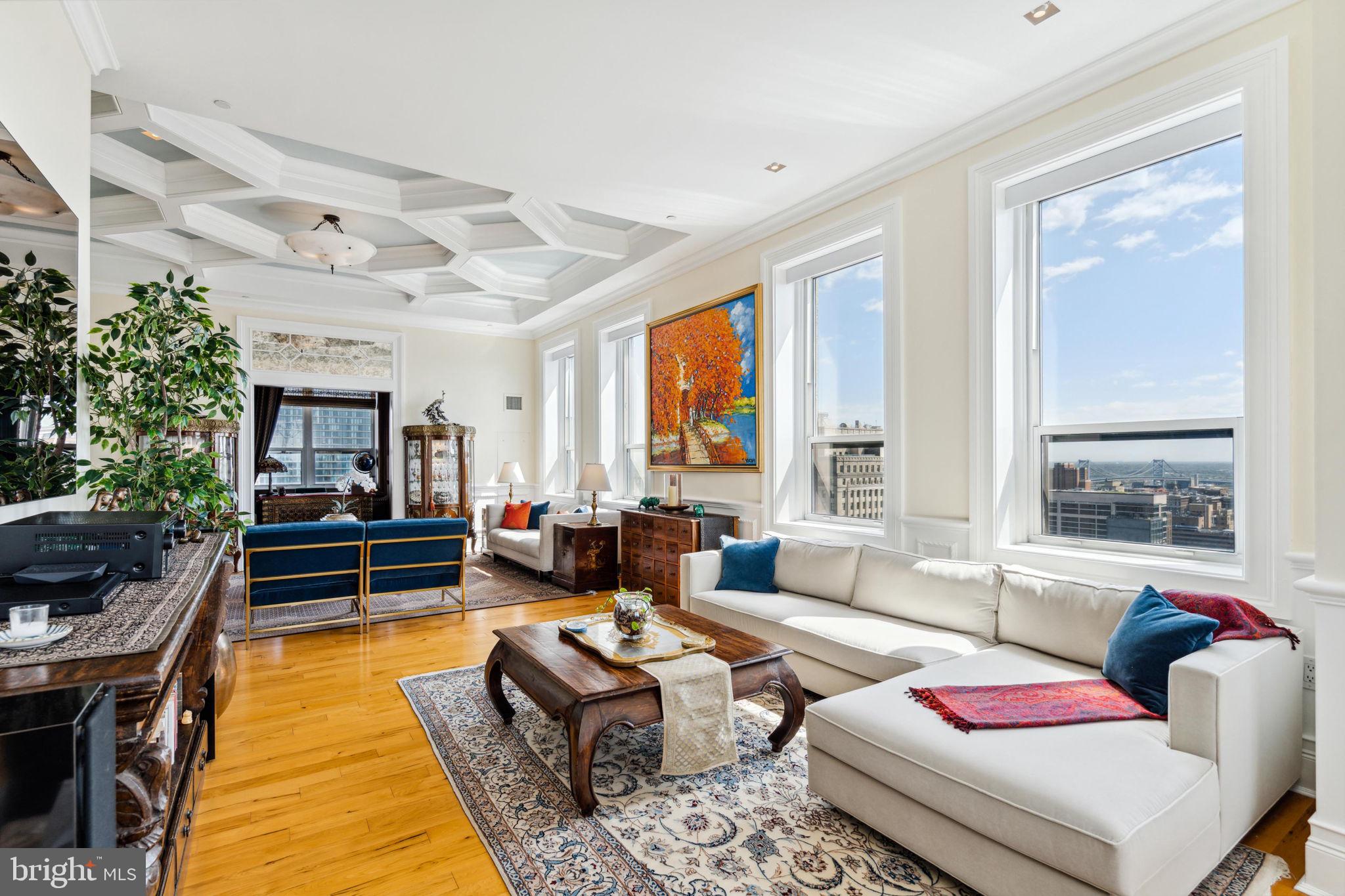 AVENUE OF THE ARTS - Residential