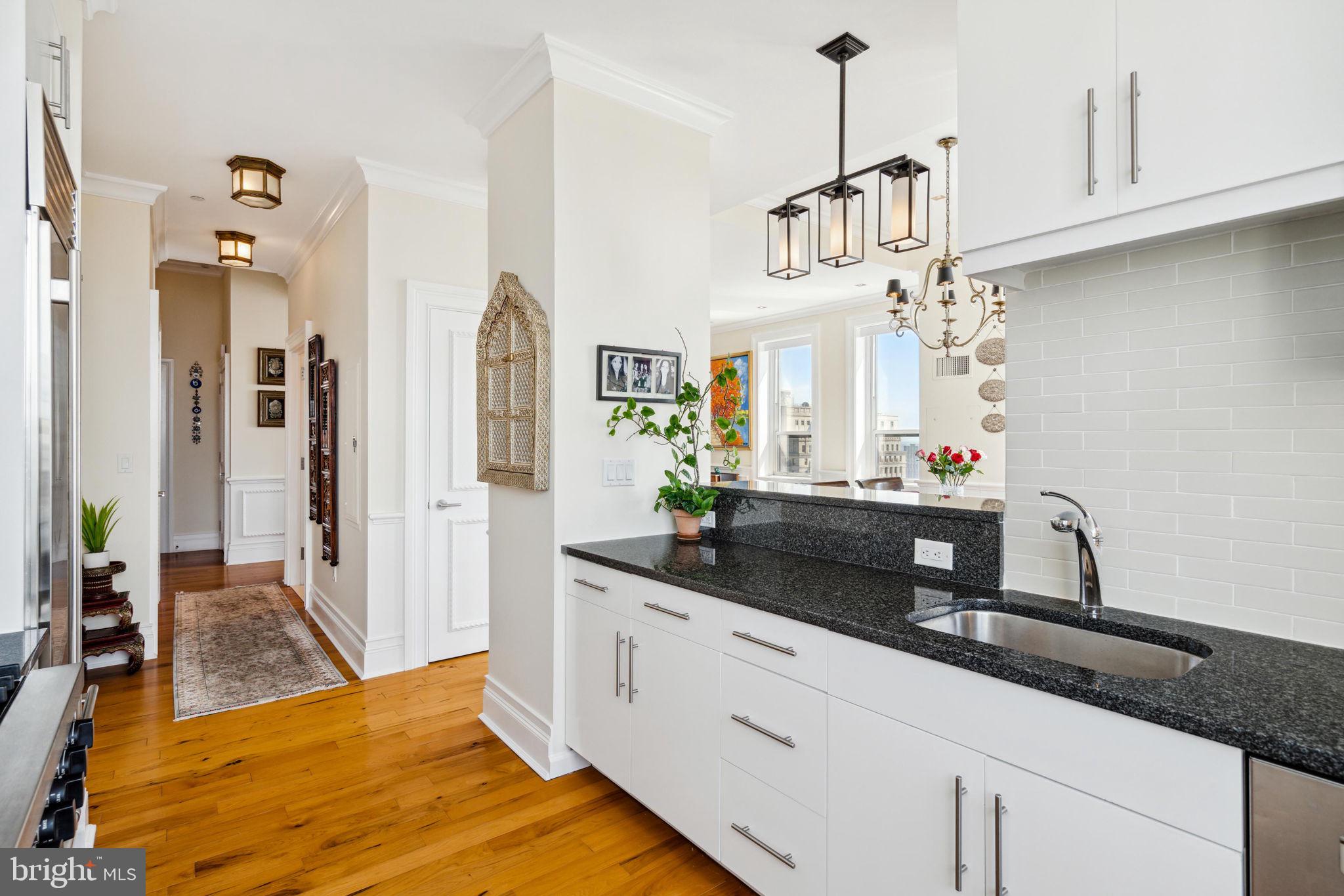 AVENUE OF THE ARTS - Residential