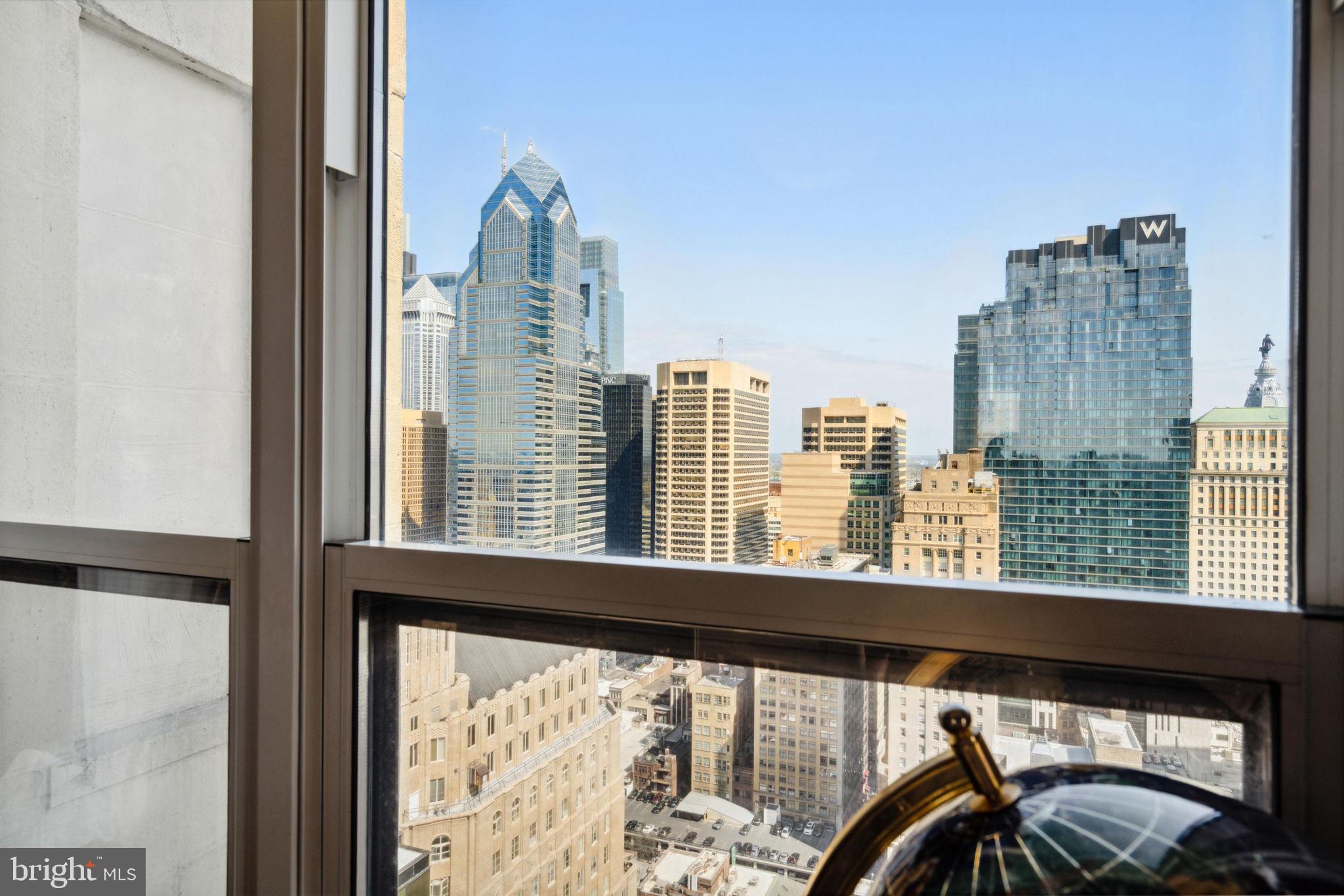 AVENUE OF THE ARTS - Residential