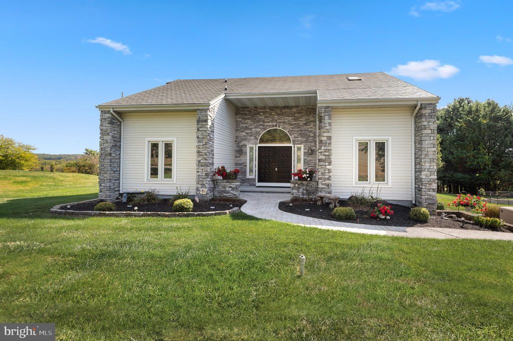 Photo of 4239 Glenville Road, GLEN ROCK, PA 17327 (MLS # PAYK2090454)