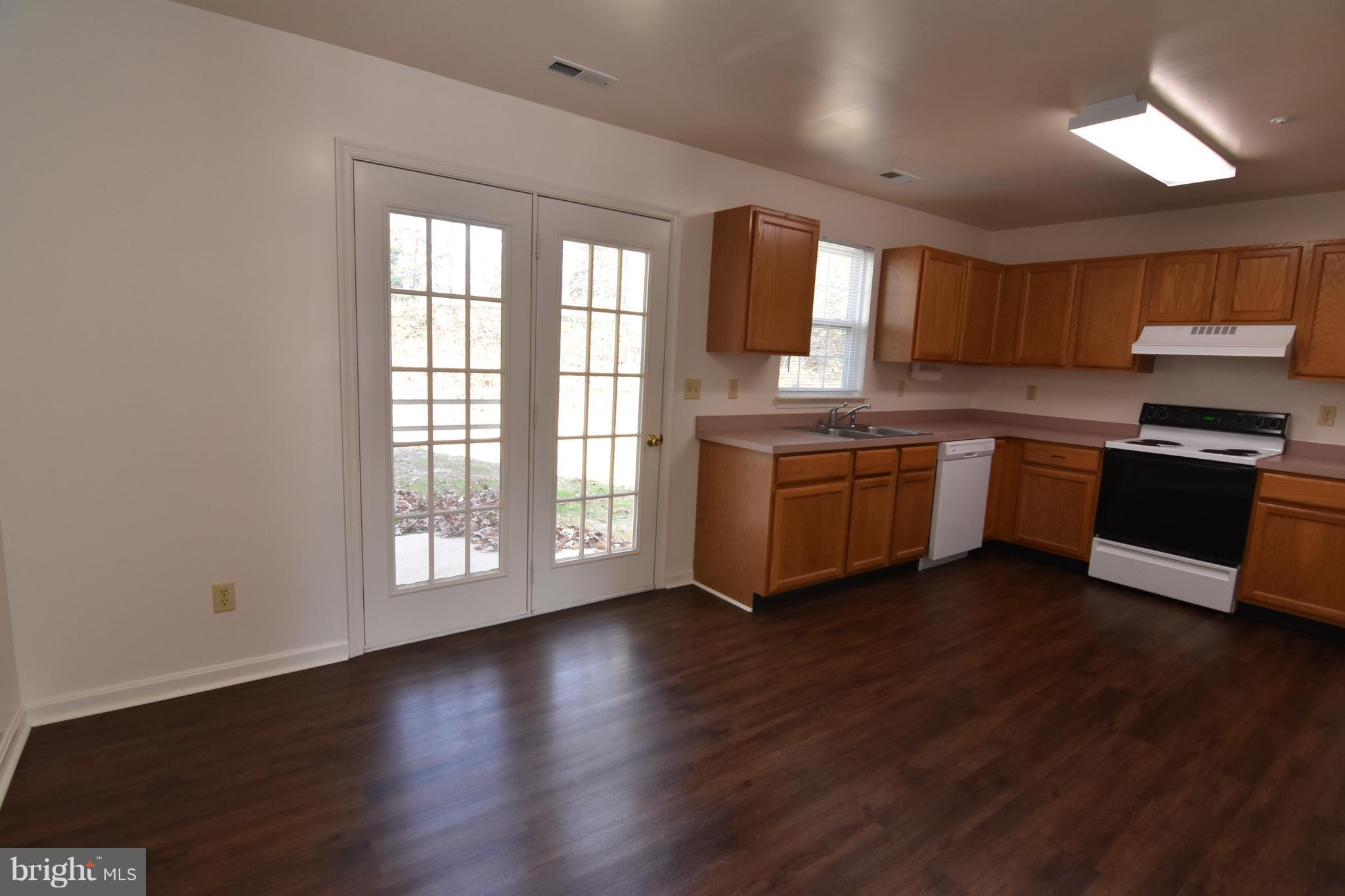 BAY RIDGE ESTATES - Residential Lease