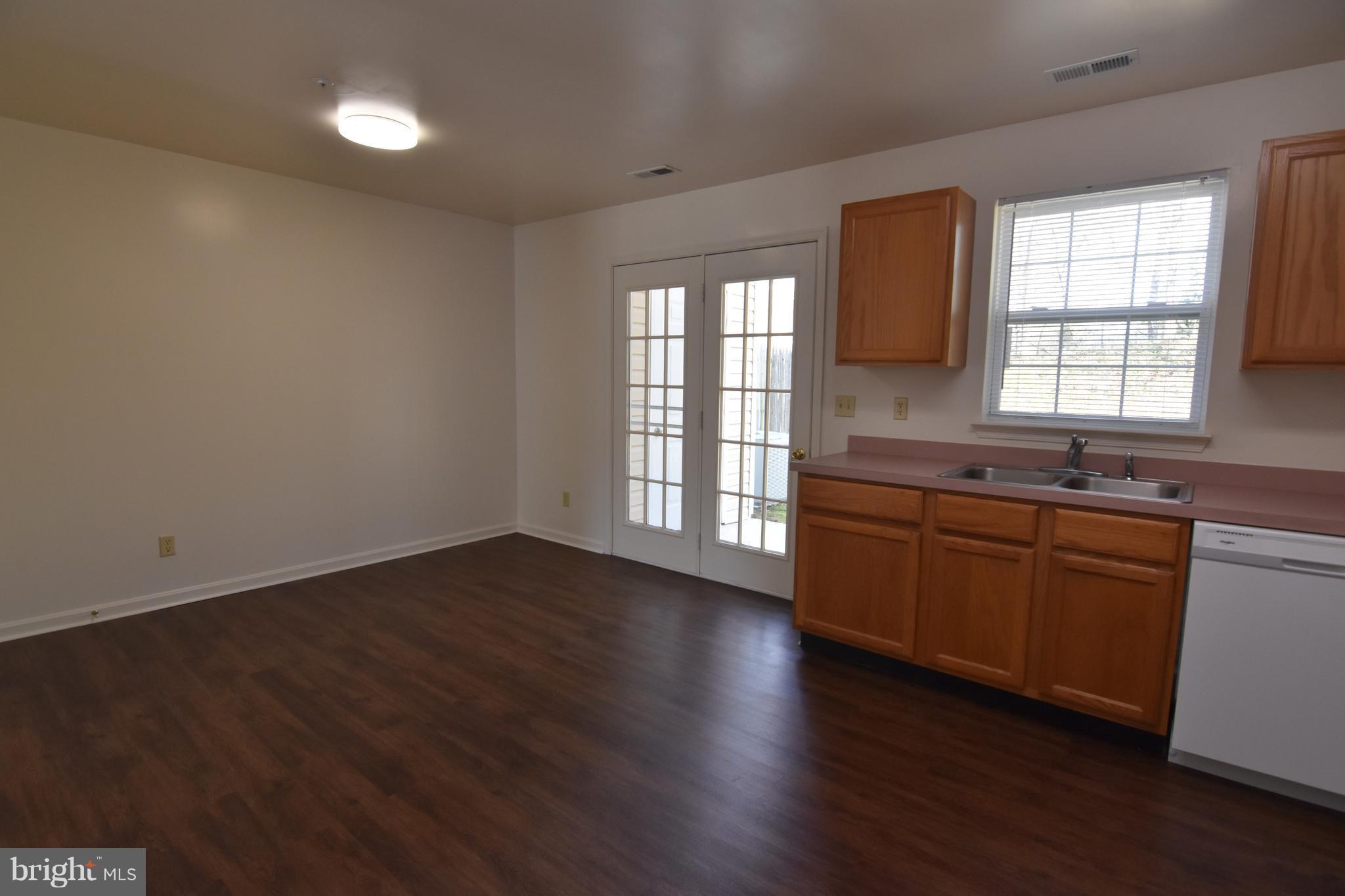 BAY RIDGE ESTATES - Residential Lease