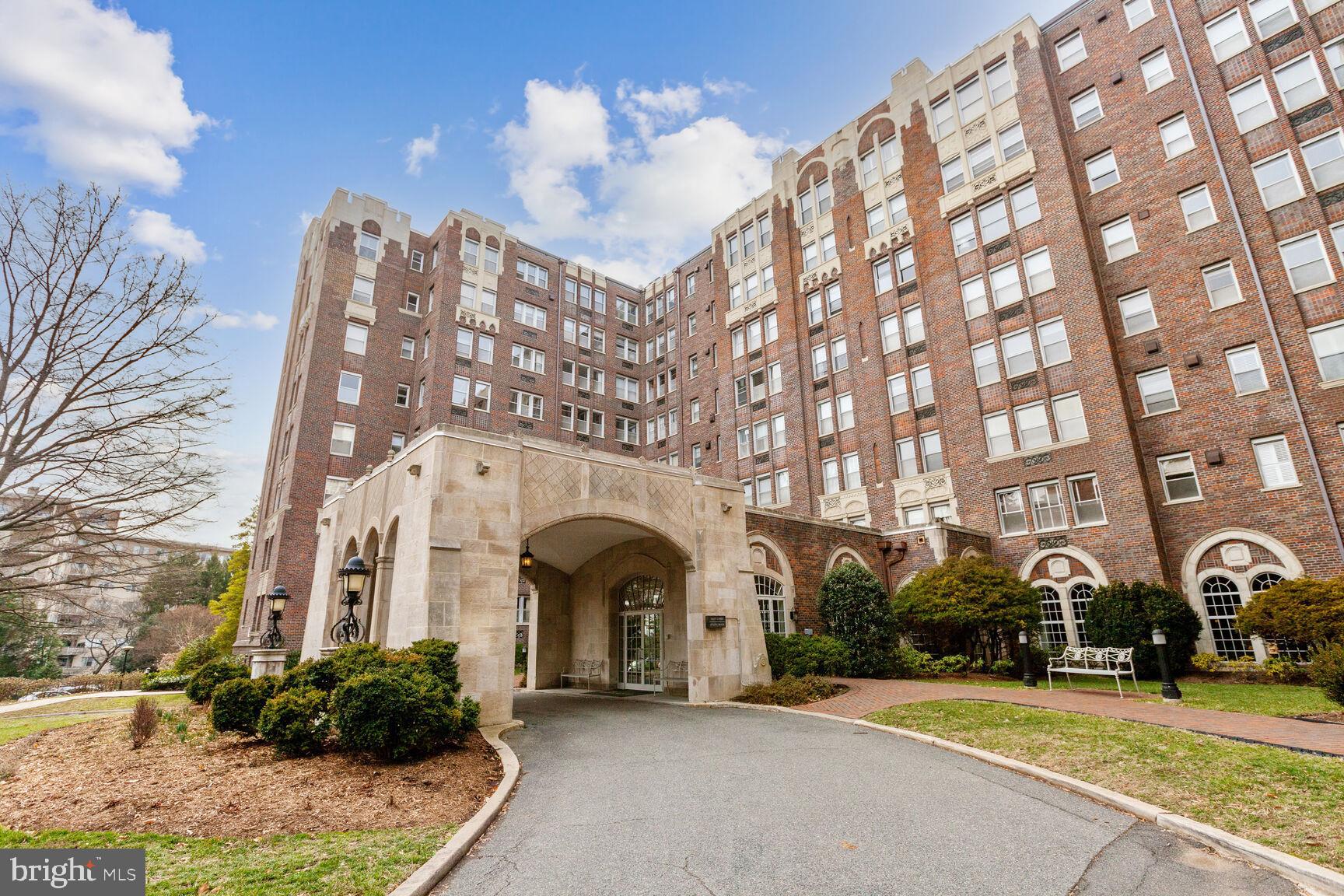 4000 CATHEDRAL AVENUE NW 248B