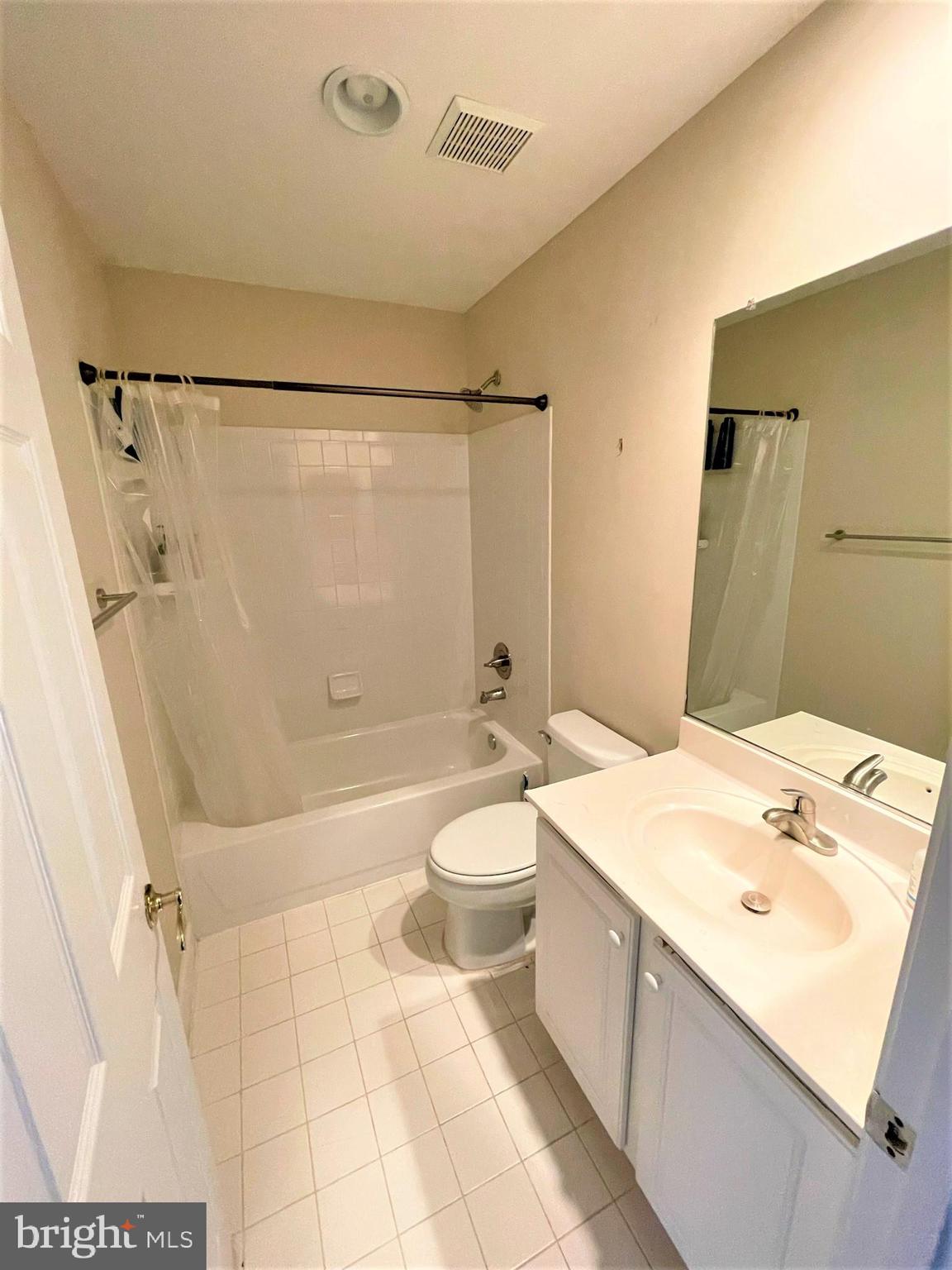 STONEGATE - Residential Lease