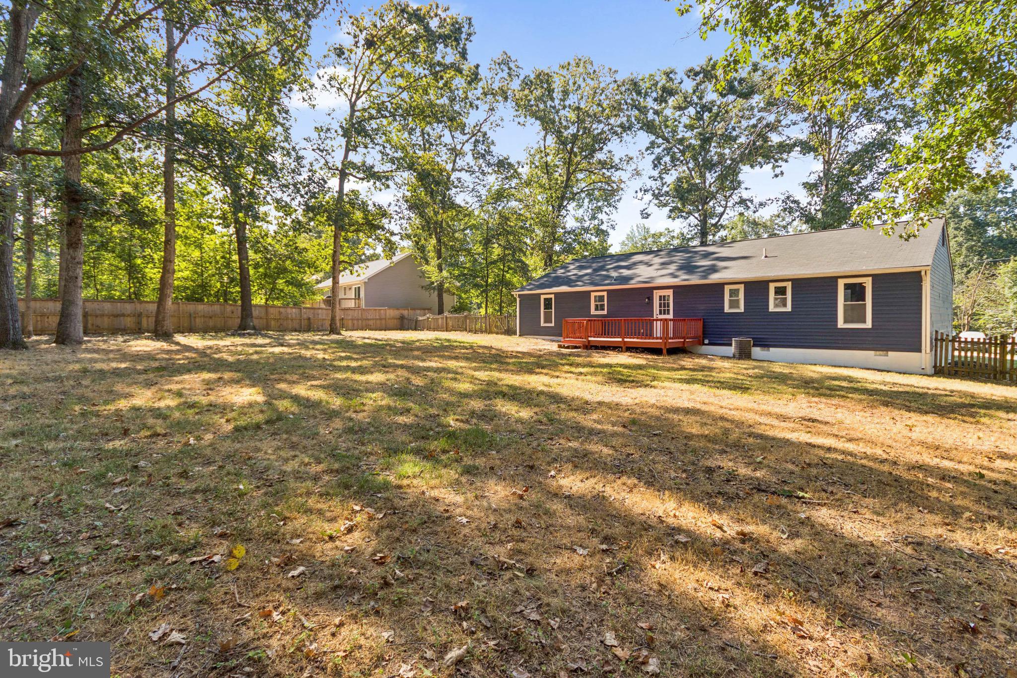 HIDDEN LAKE - Residential Lease