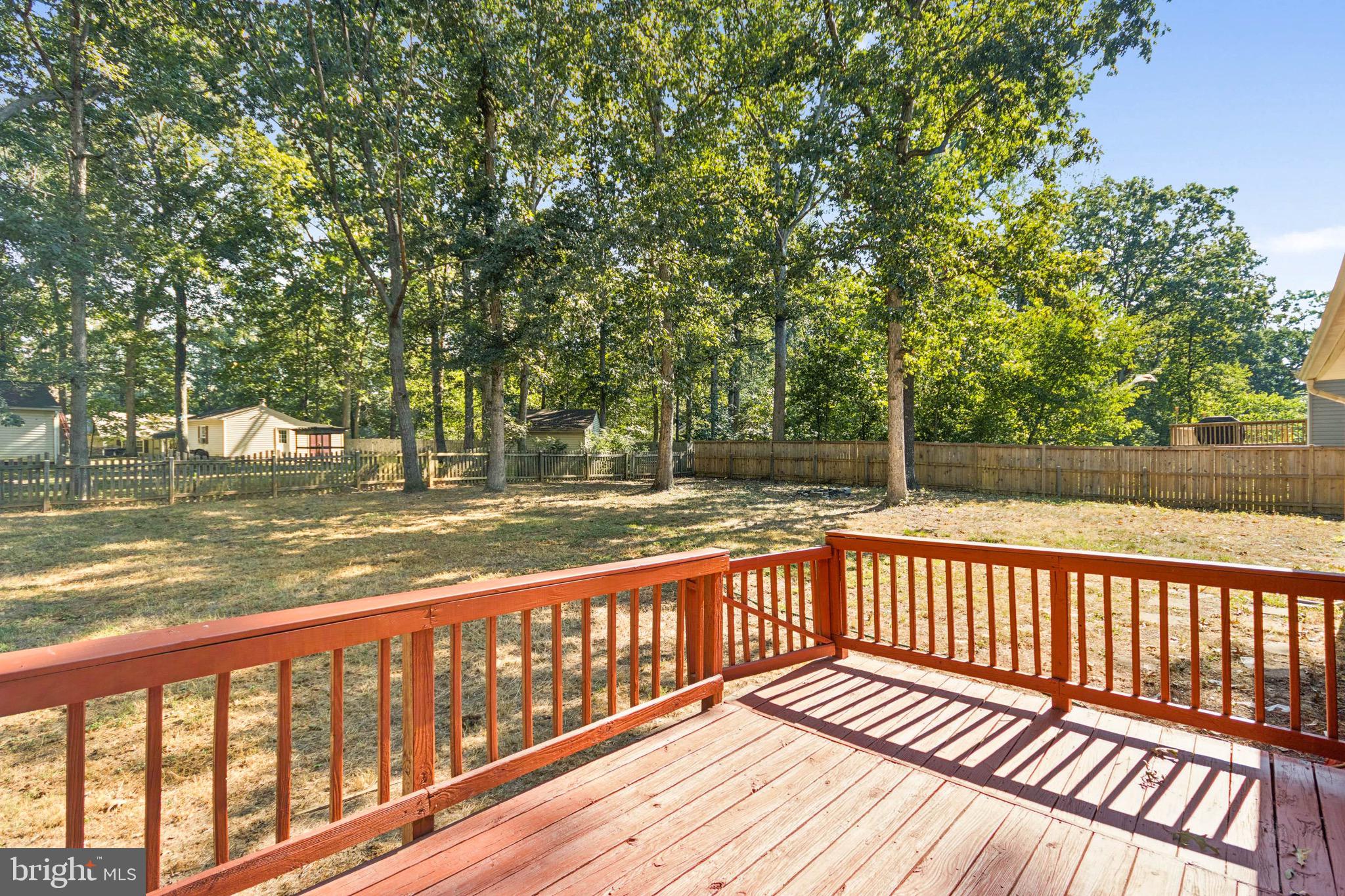 HIDDEN LAKE - Residential Lease