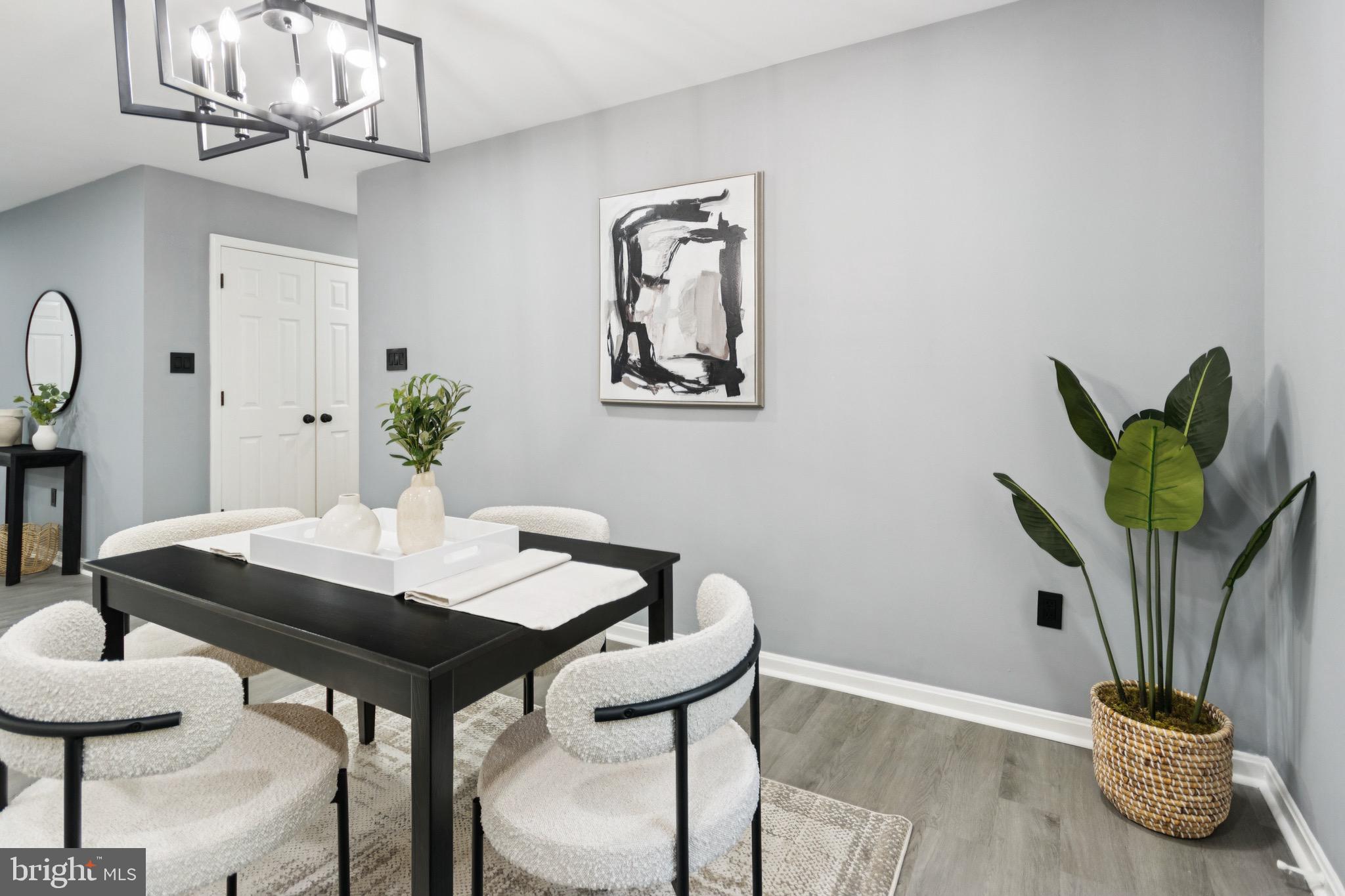 HIDDEN LAKE - Residential Lease