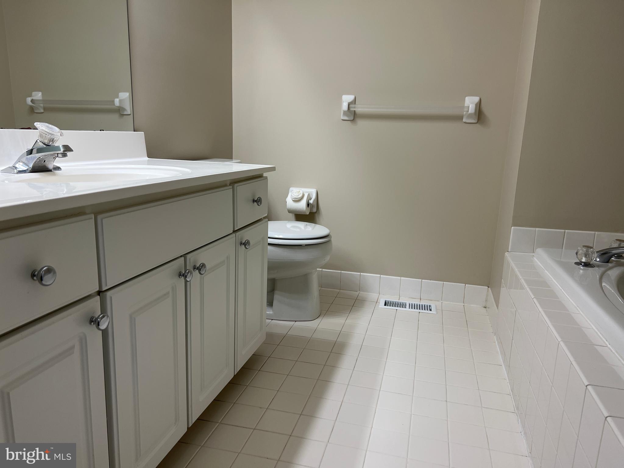 WINDRUSH - Residential Lease