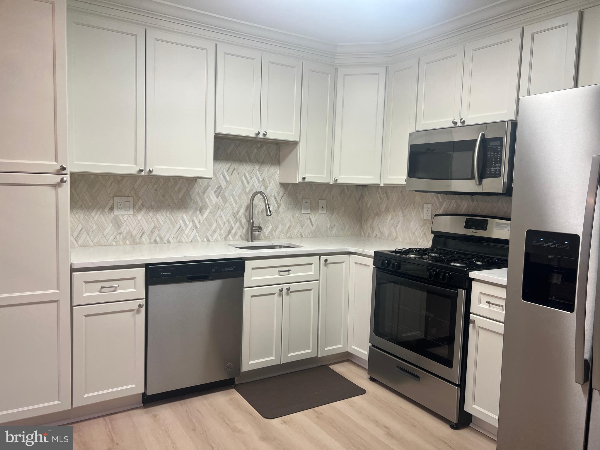 WINDRUSH - Residential Lease