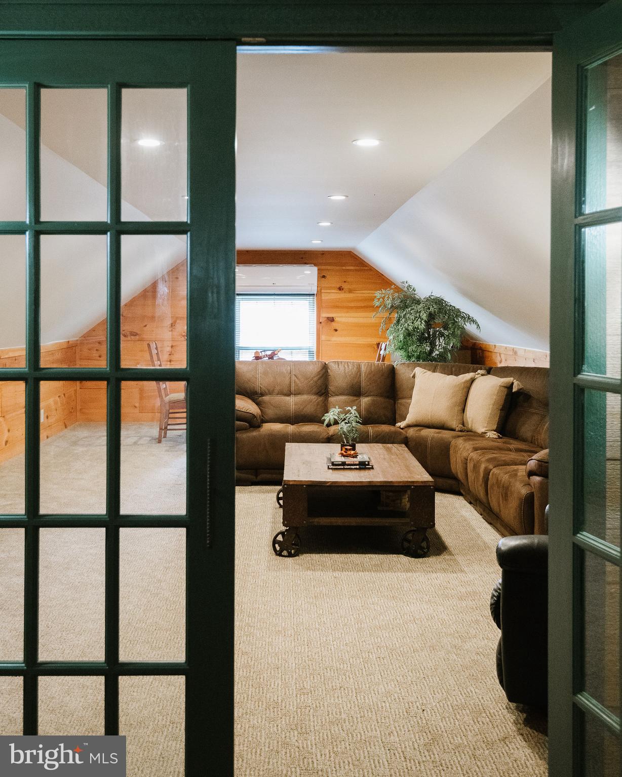 MOUNT BRADFORD FAR - Residential