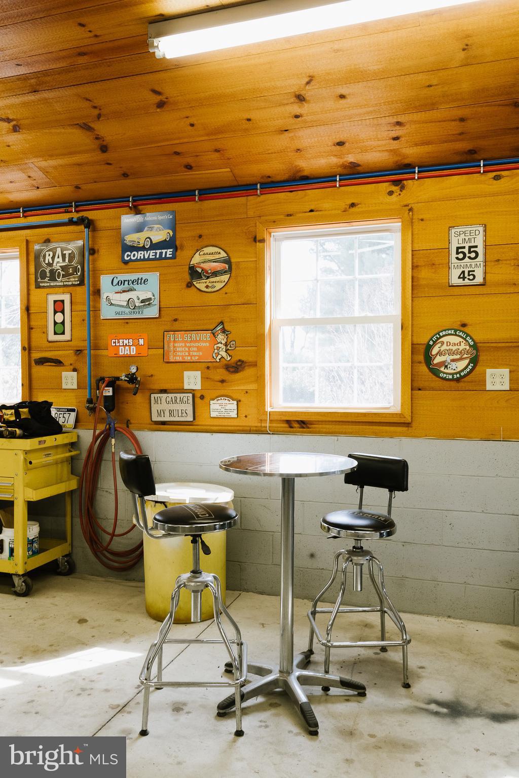 MOUNT BRADFORD FAR - Residential