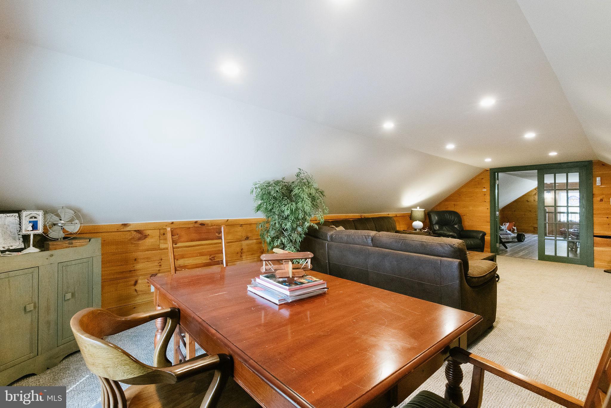 MOUNT BRADFORD FAR - Residential