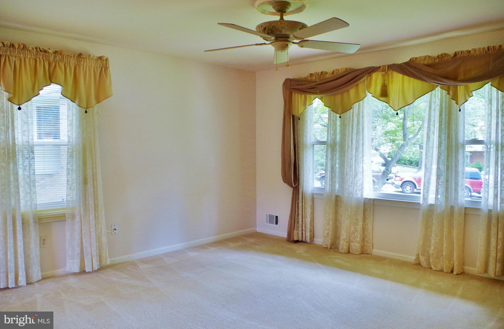 LAKE RIDGE - Residential Lease