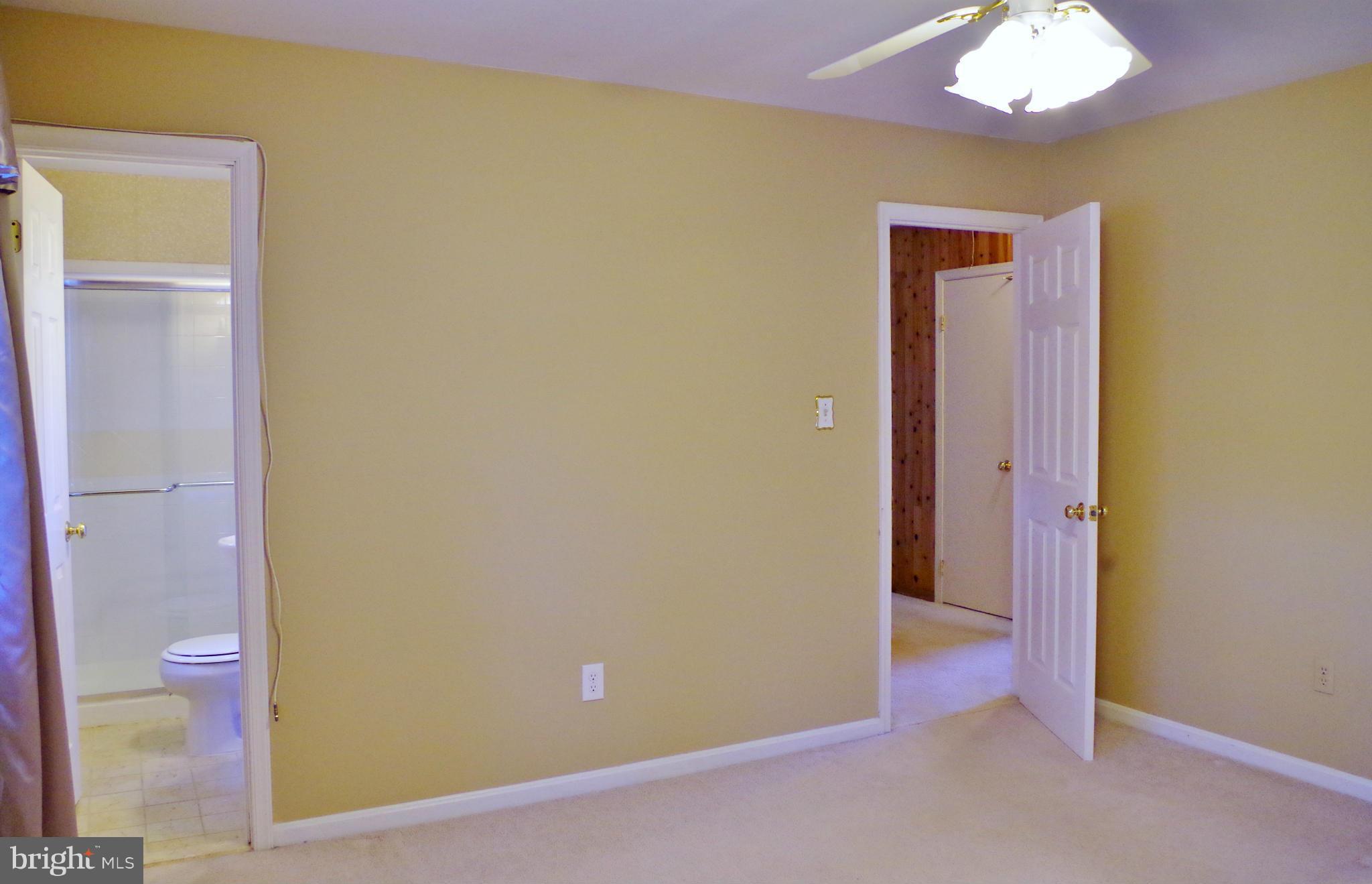 LAKE RIDGE - Residential Lease