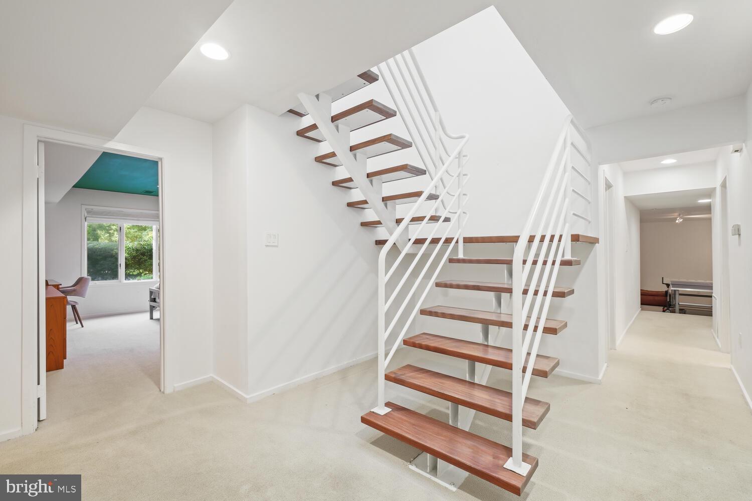 LUXMANOR - Residential