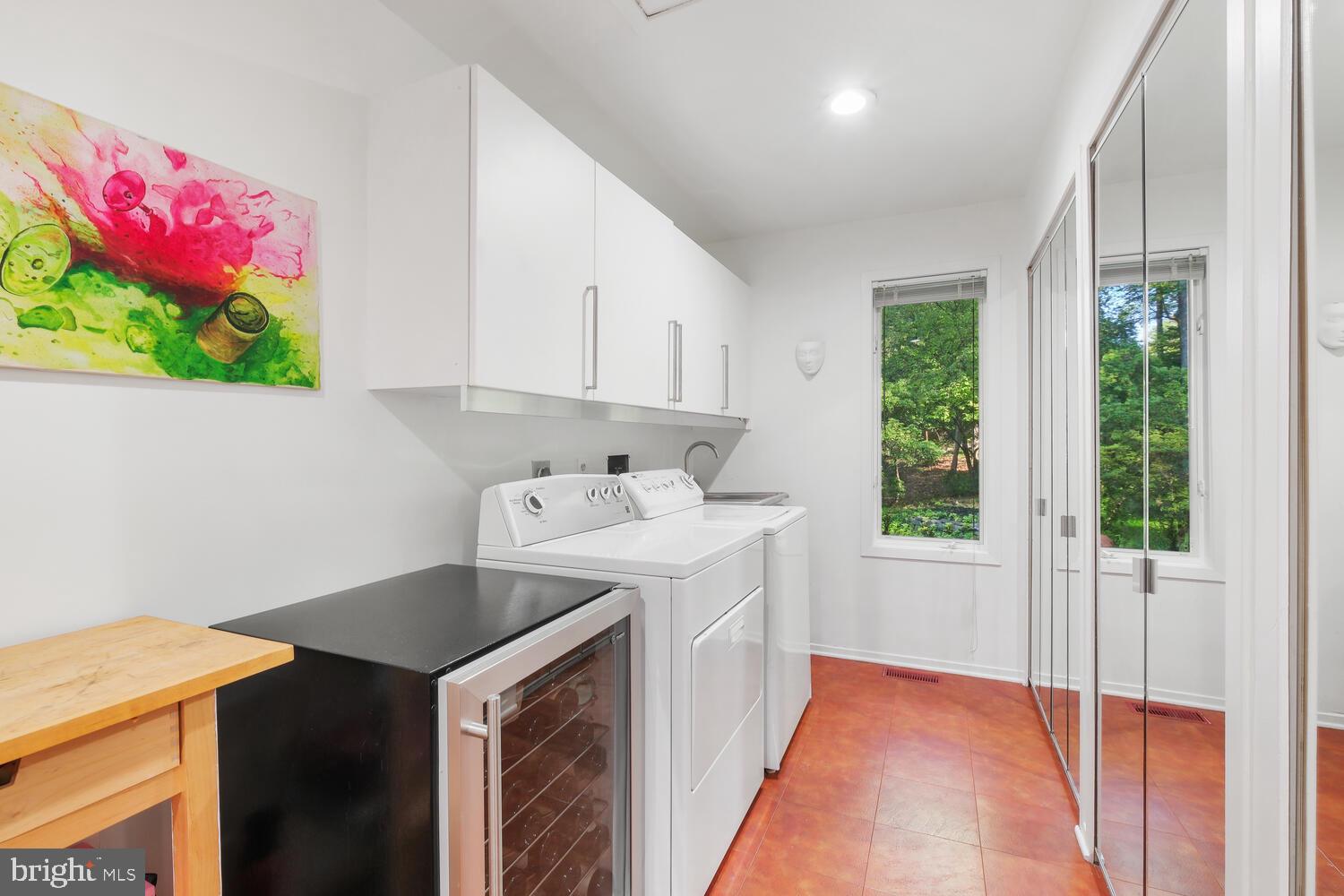 LUXMANOR - Residential