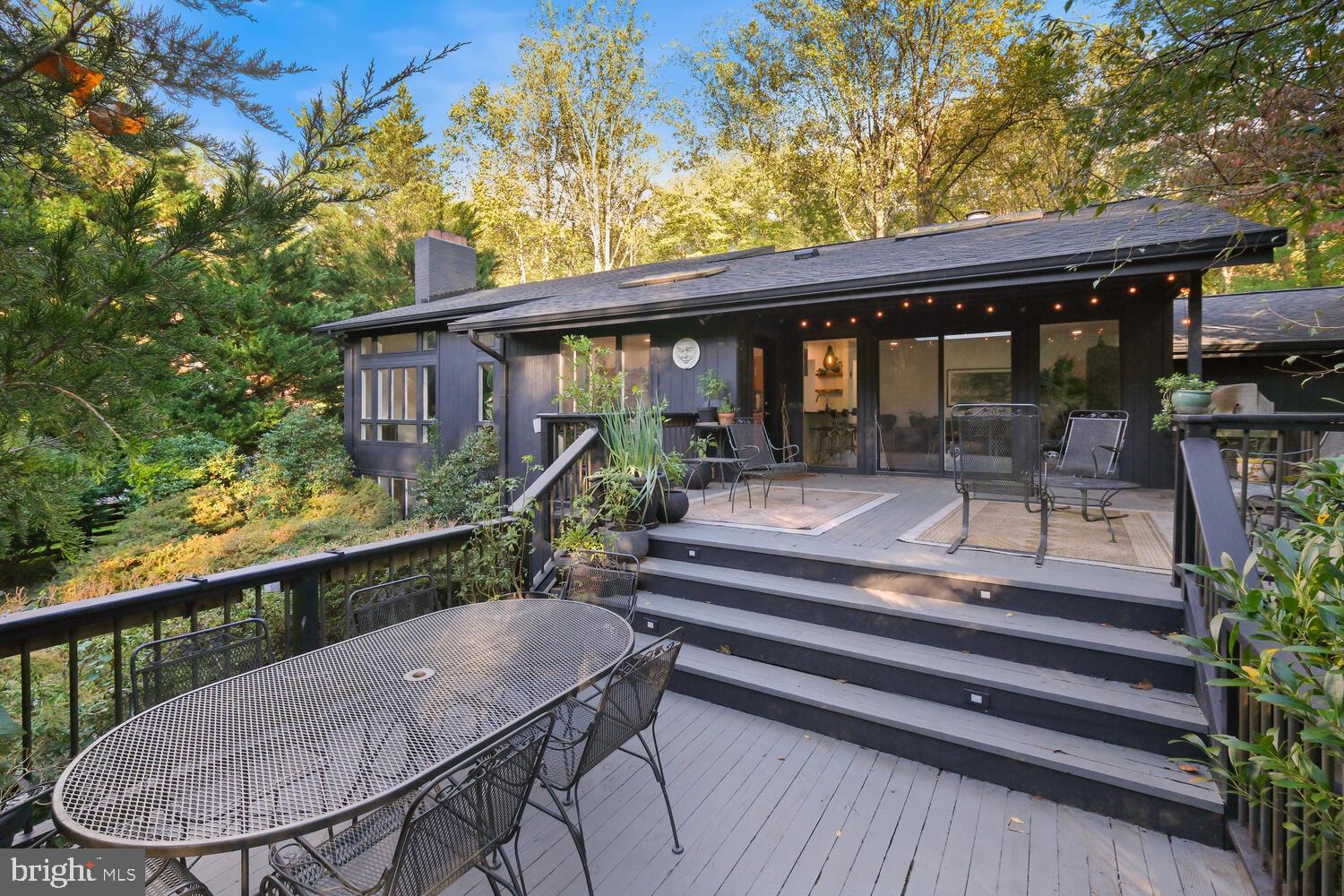 LUXMANOR - Residential