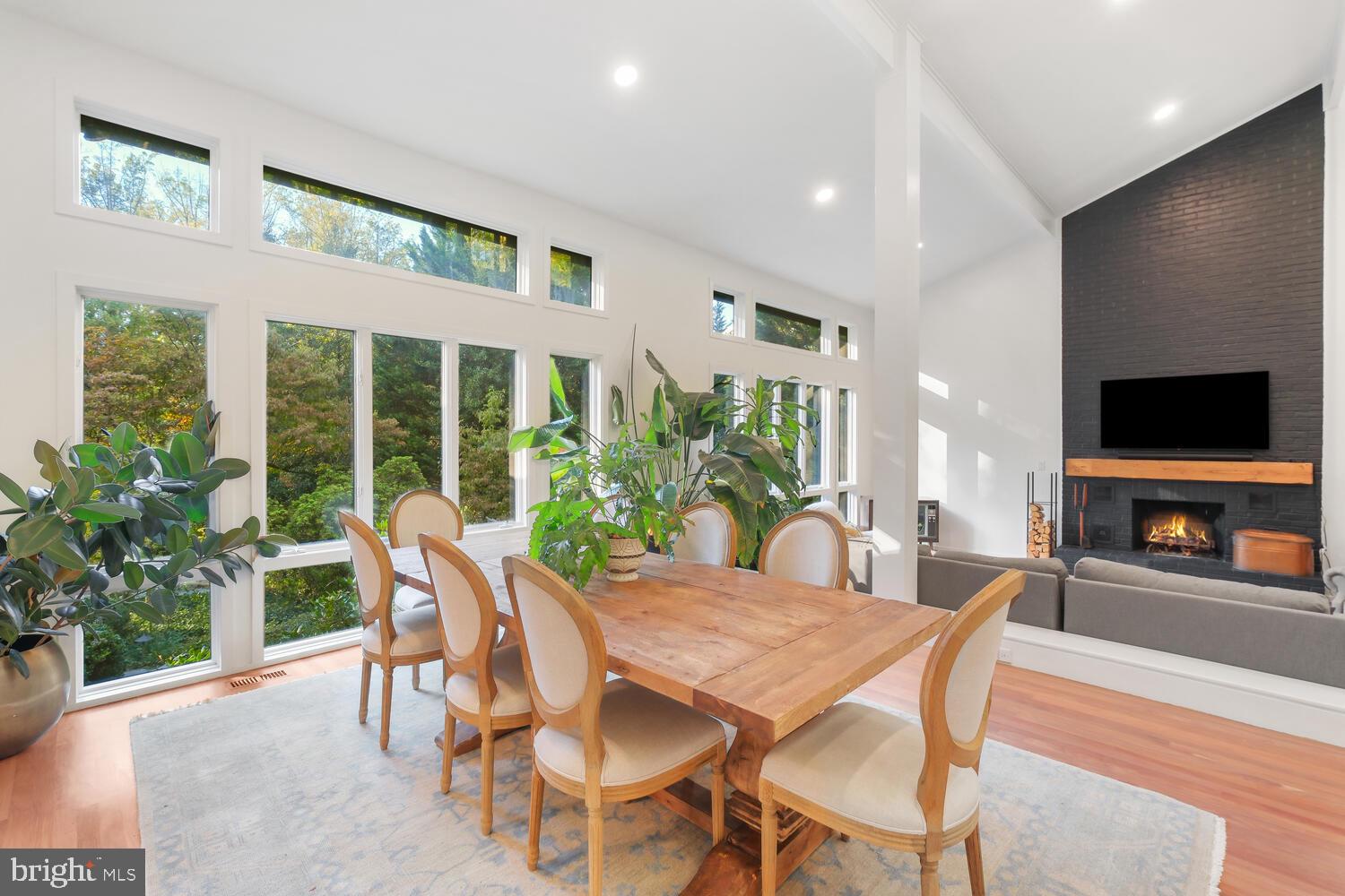 LUXMANOR - Residential