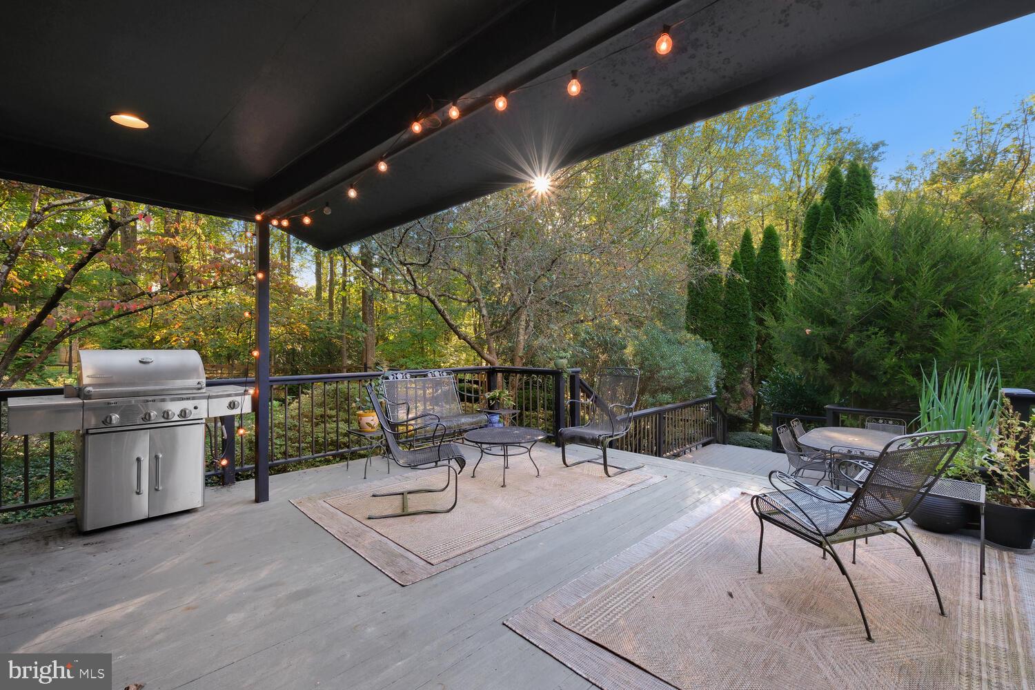 LUXMANOR - Residential