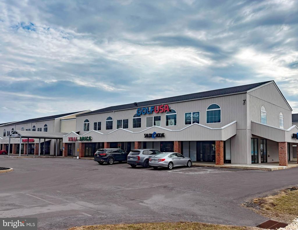 Photo of 222 W Ridge Pike, LIMERICK TWP, PA 19468 (MLS # PAMC2160476)