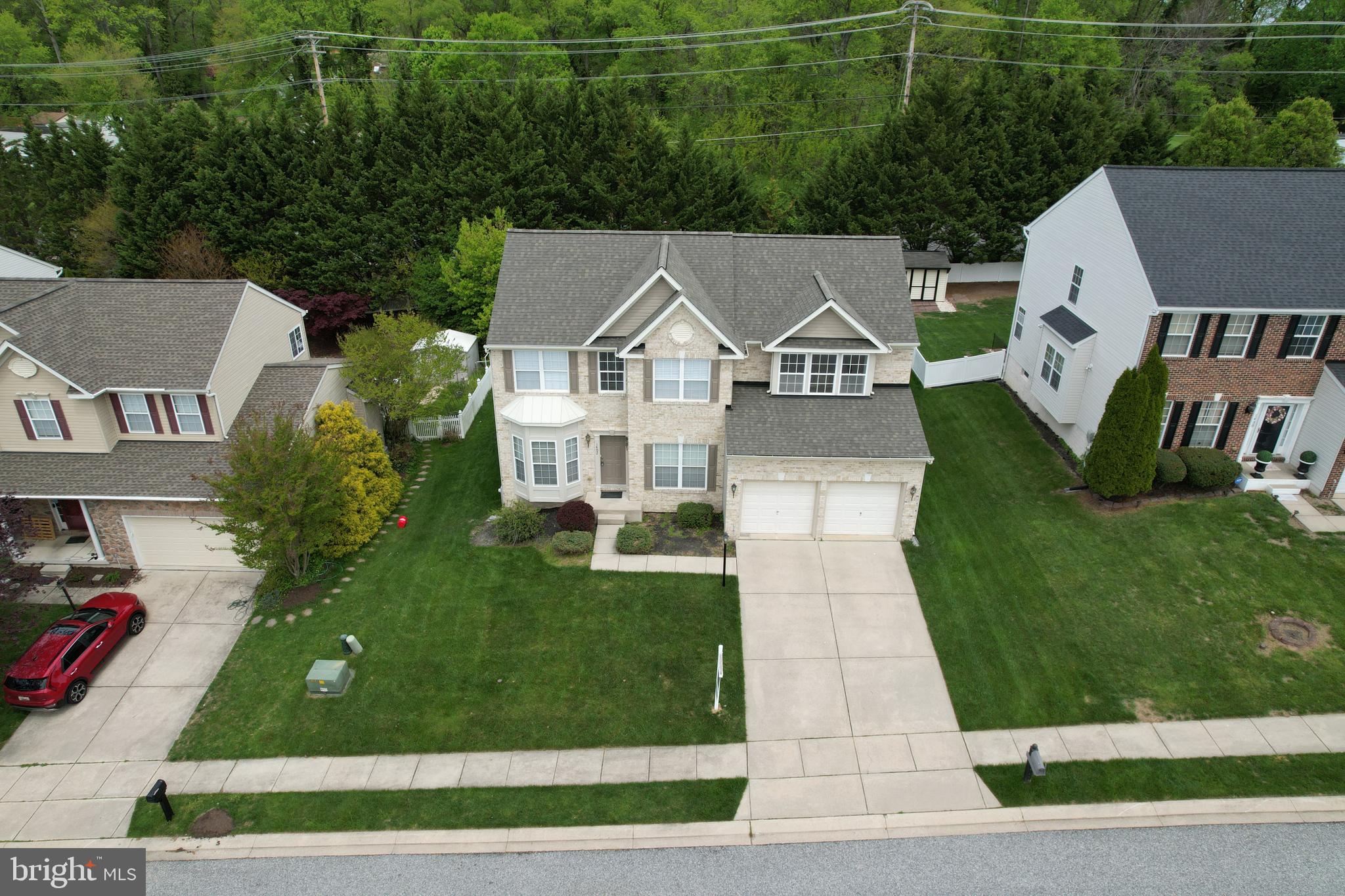 1402 HILSCHER COURT