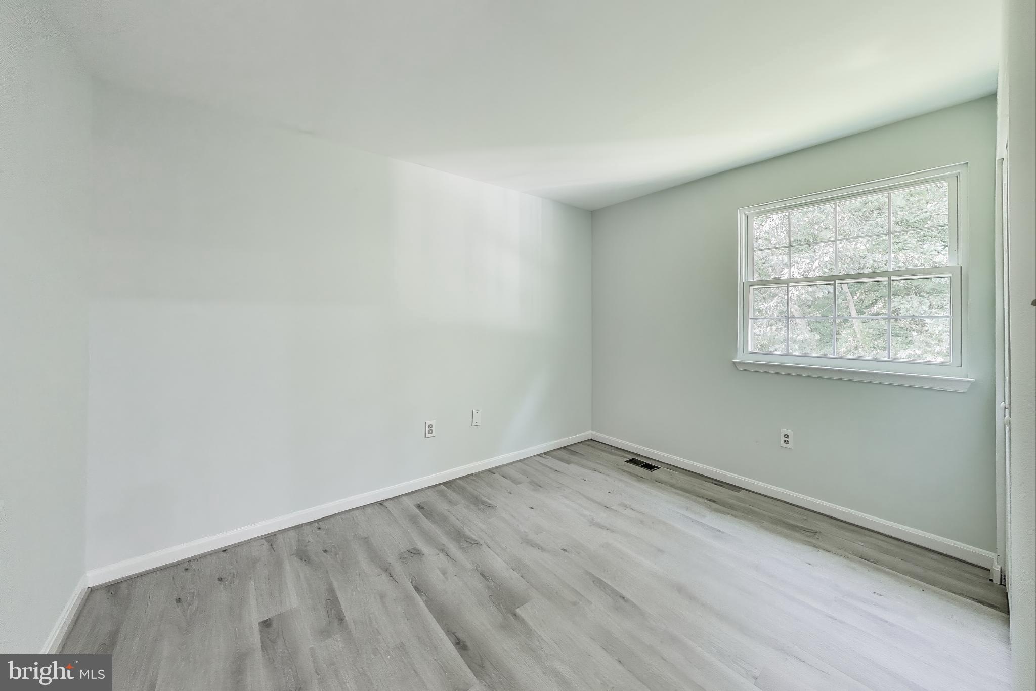 CLINTON - Residential