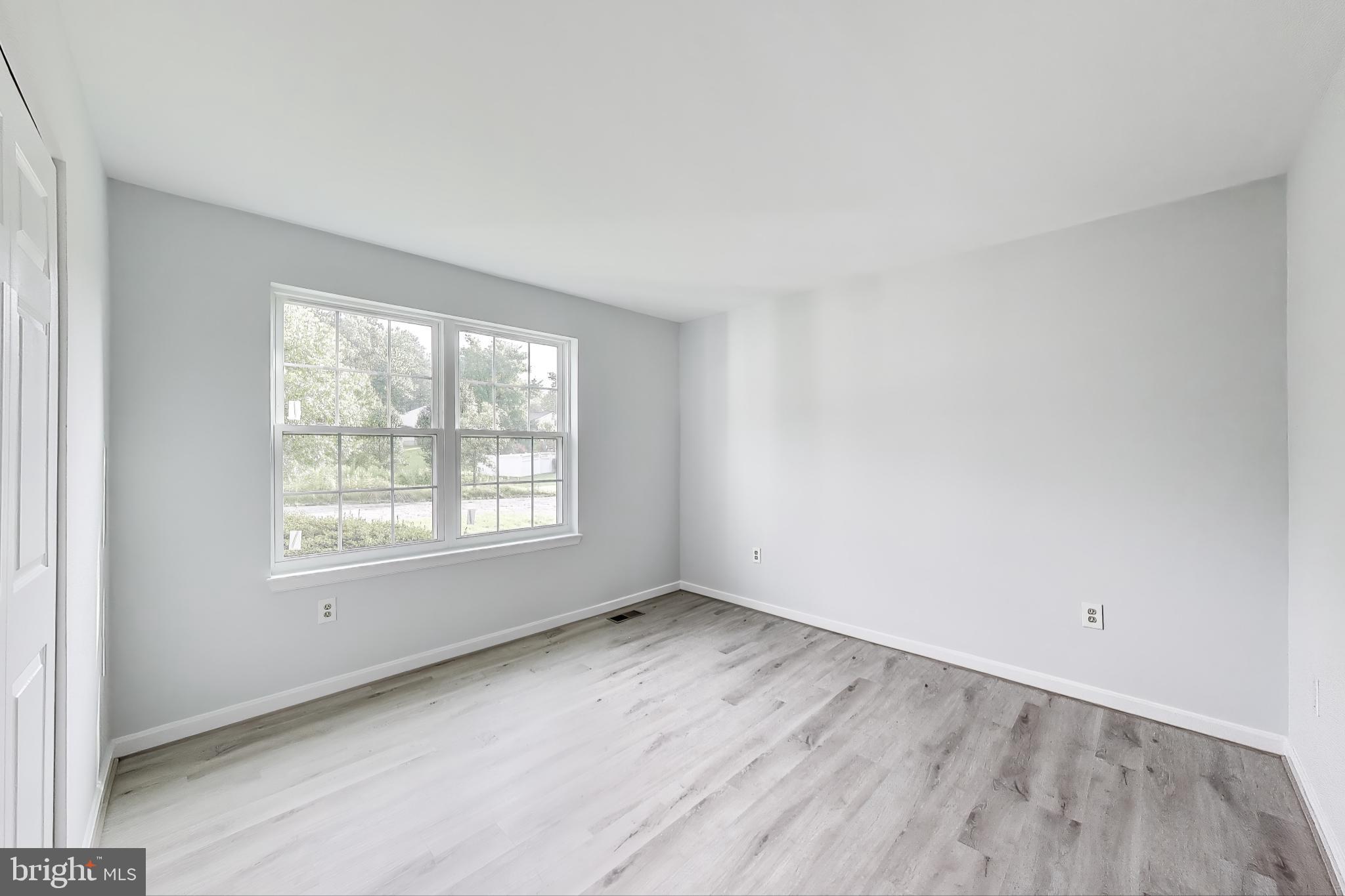 CLINTON - Residential