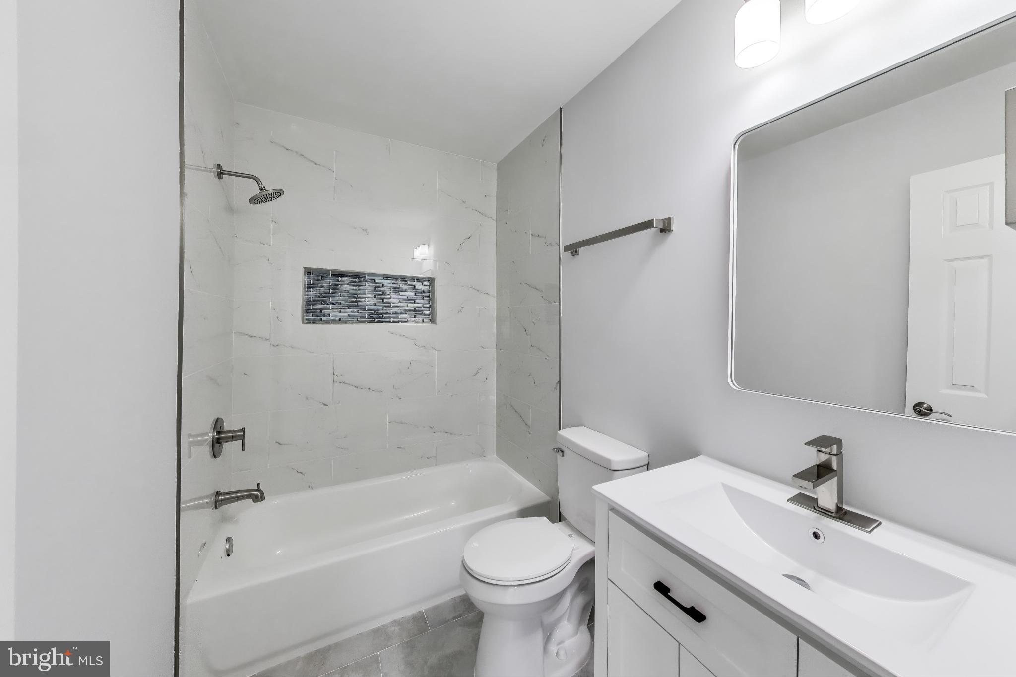 CLINTON - Residential