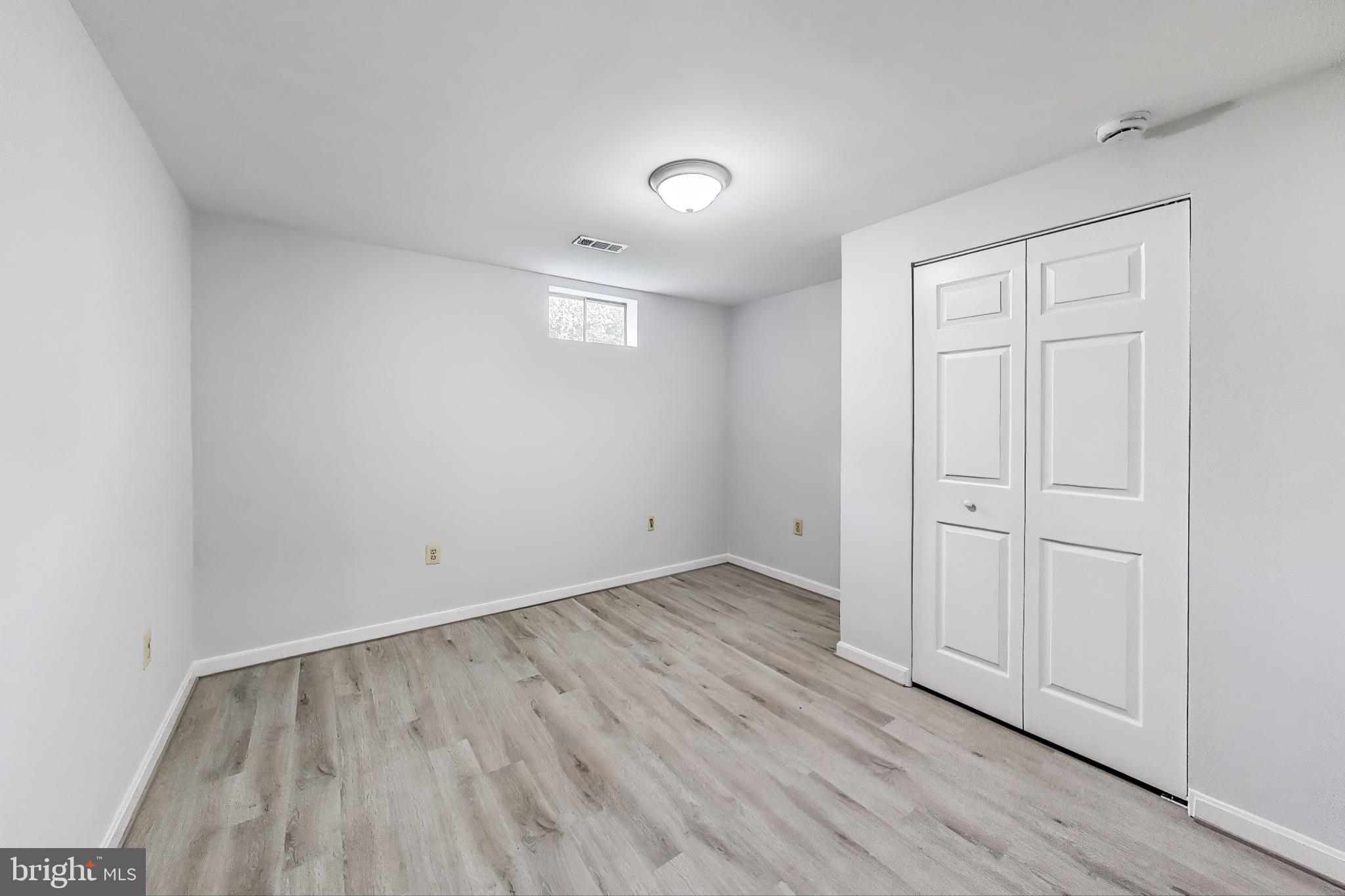 CLINTON - Residential