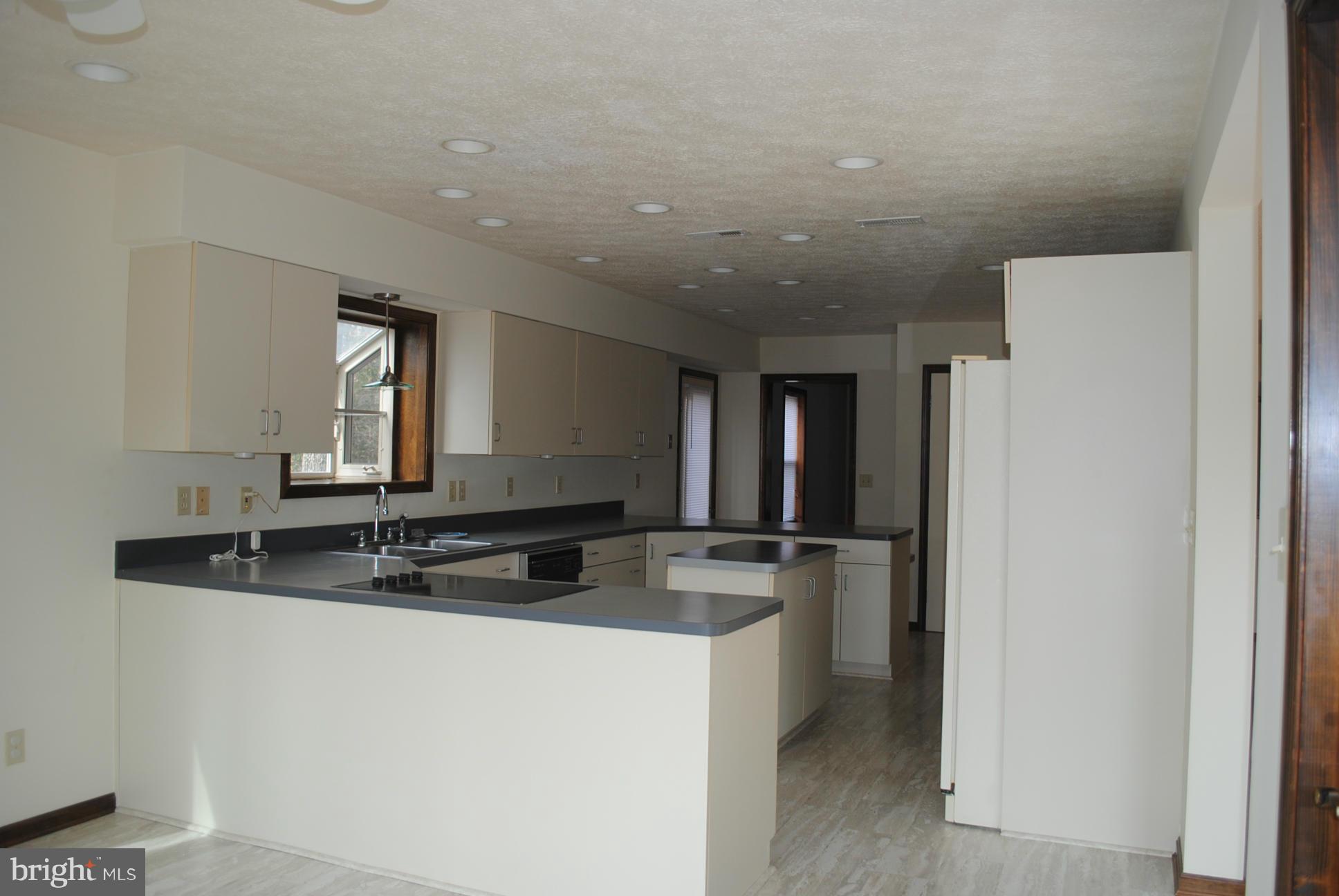 WILDEWOOD - Residential Lease