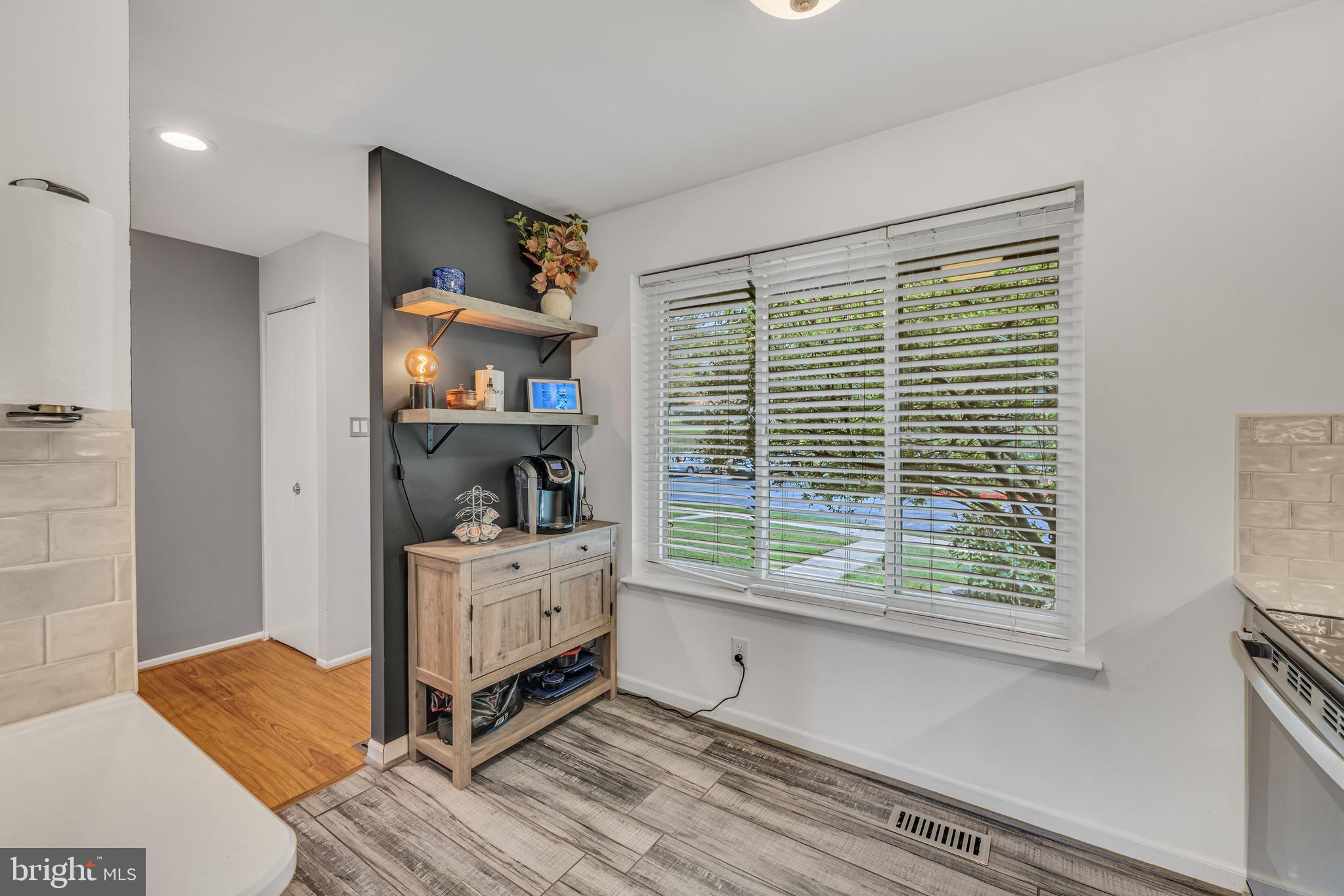 5868 STEEPRIDGE DRIVE 20-06