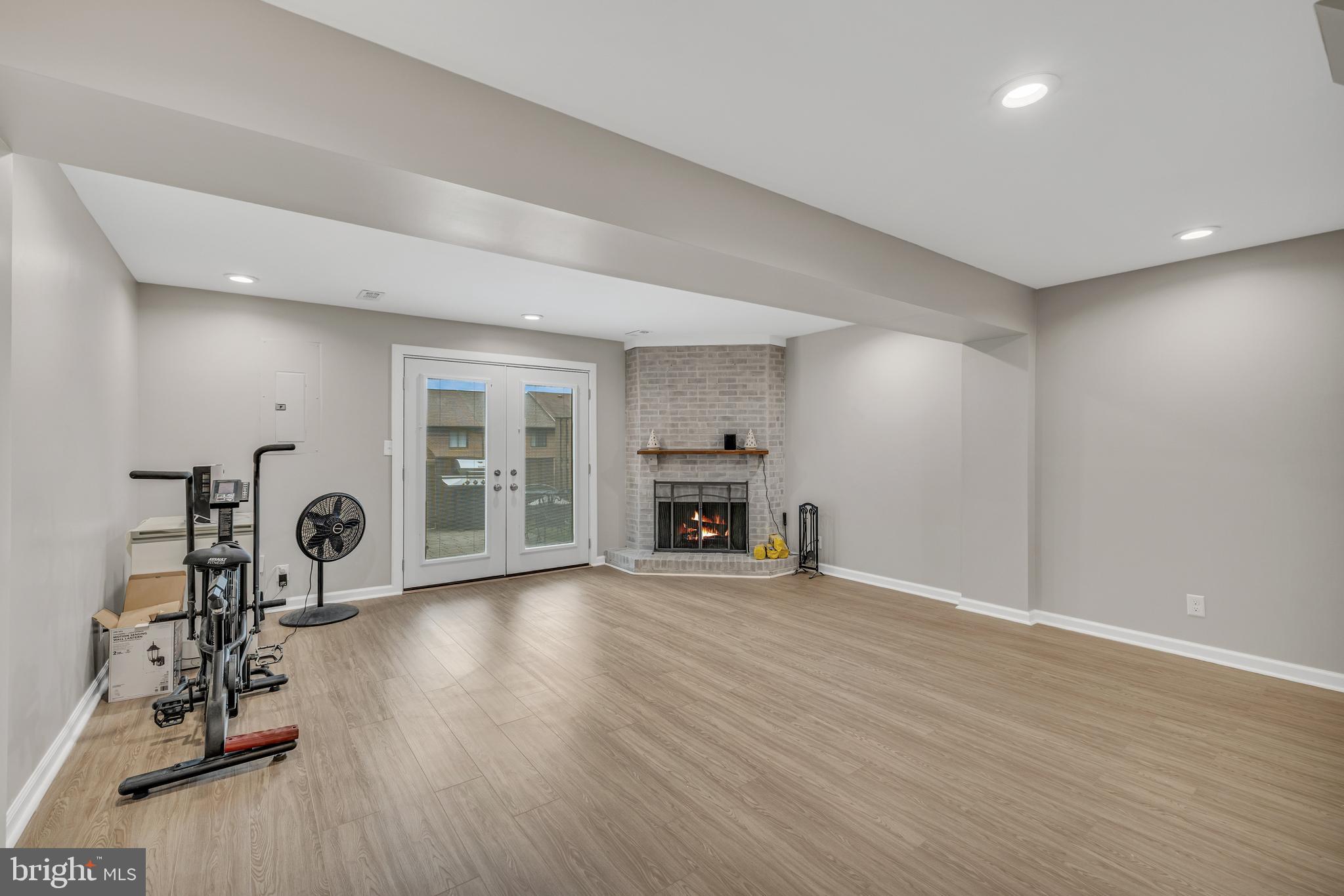 MONTGOMERY WOODS - Residential