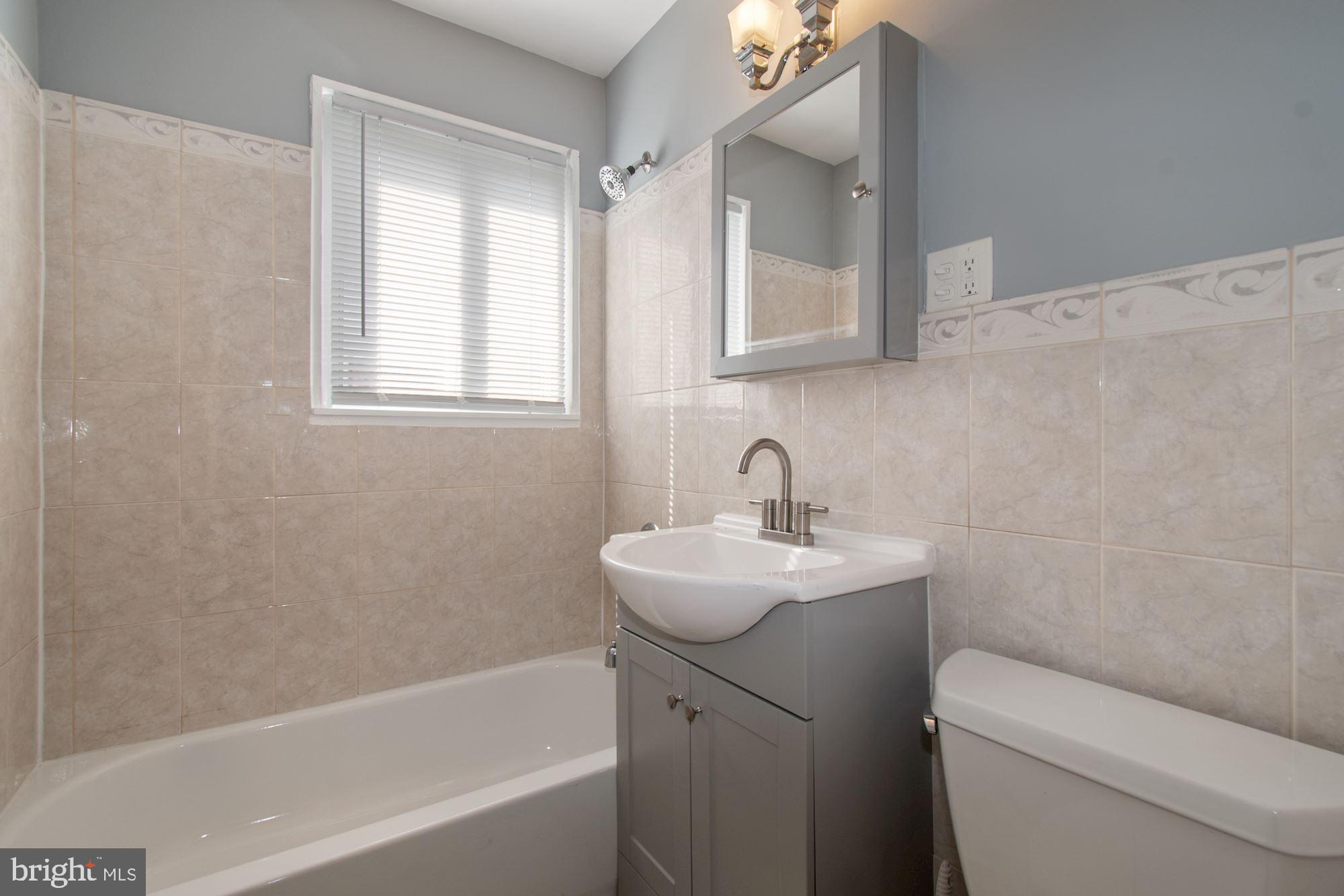 UNIVERSITY GARDENS - Residential