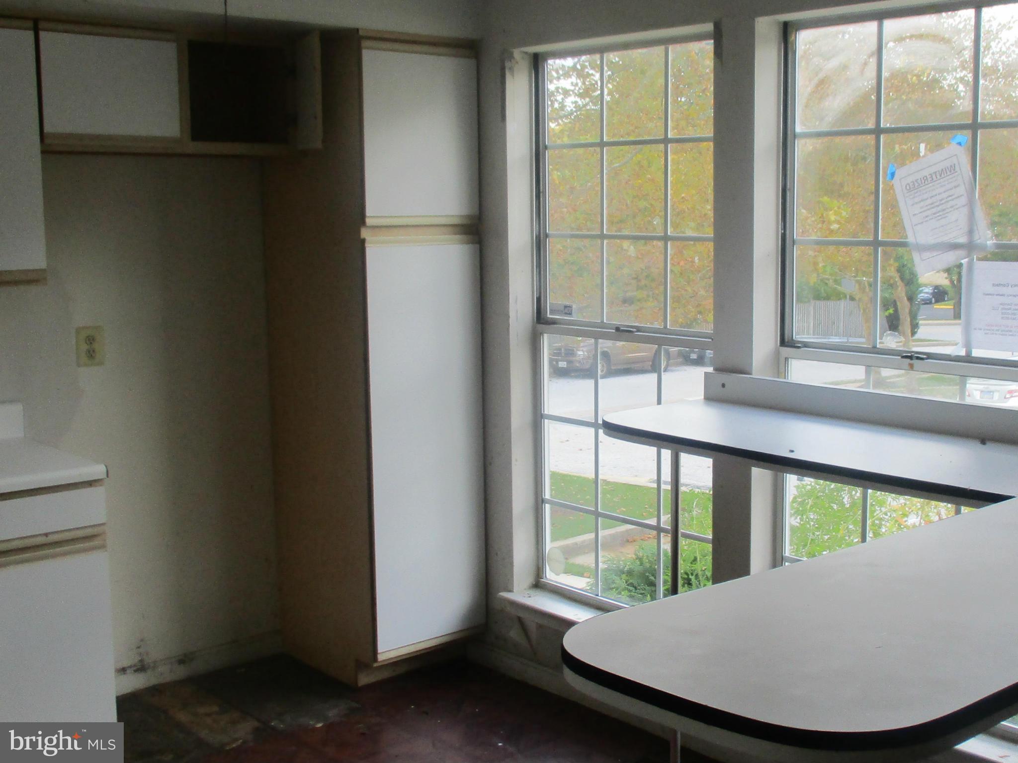 COURTLAND MANOR - Residential