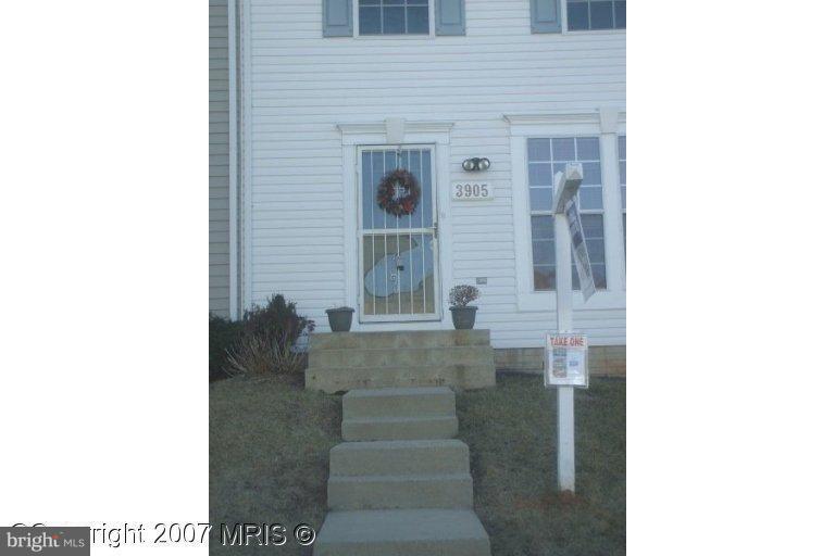 COURTLAND MANOR - Residential